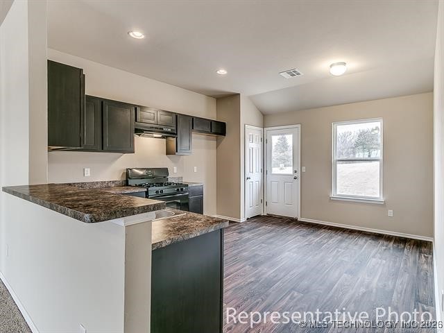 1613 E Gary Street Property Photo 4