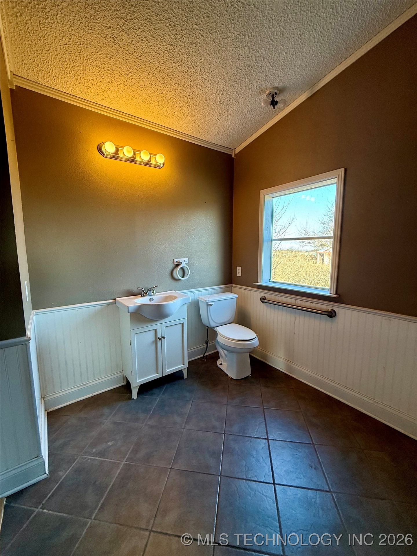 10467 N 26th Street East Property Photo 7