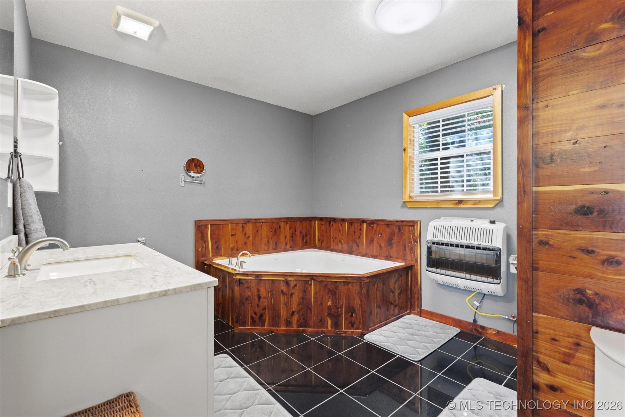 233 Joy Lane Property Photo 18