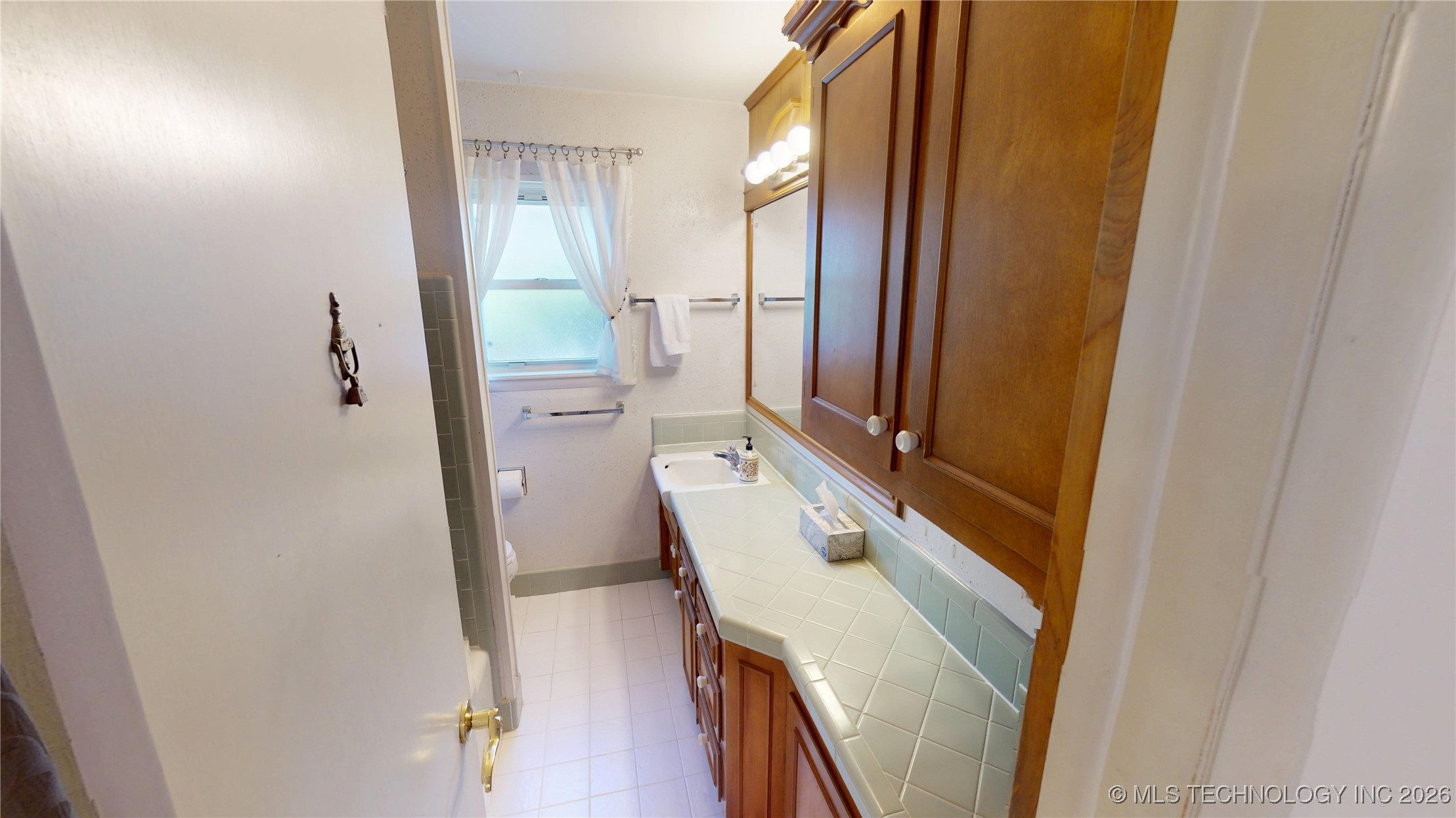 9057 E 33rd Street Property Photo 21