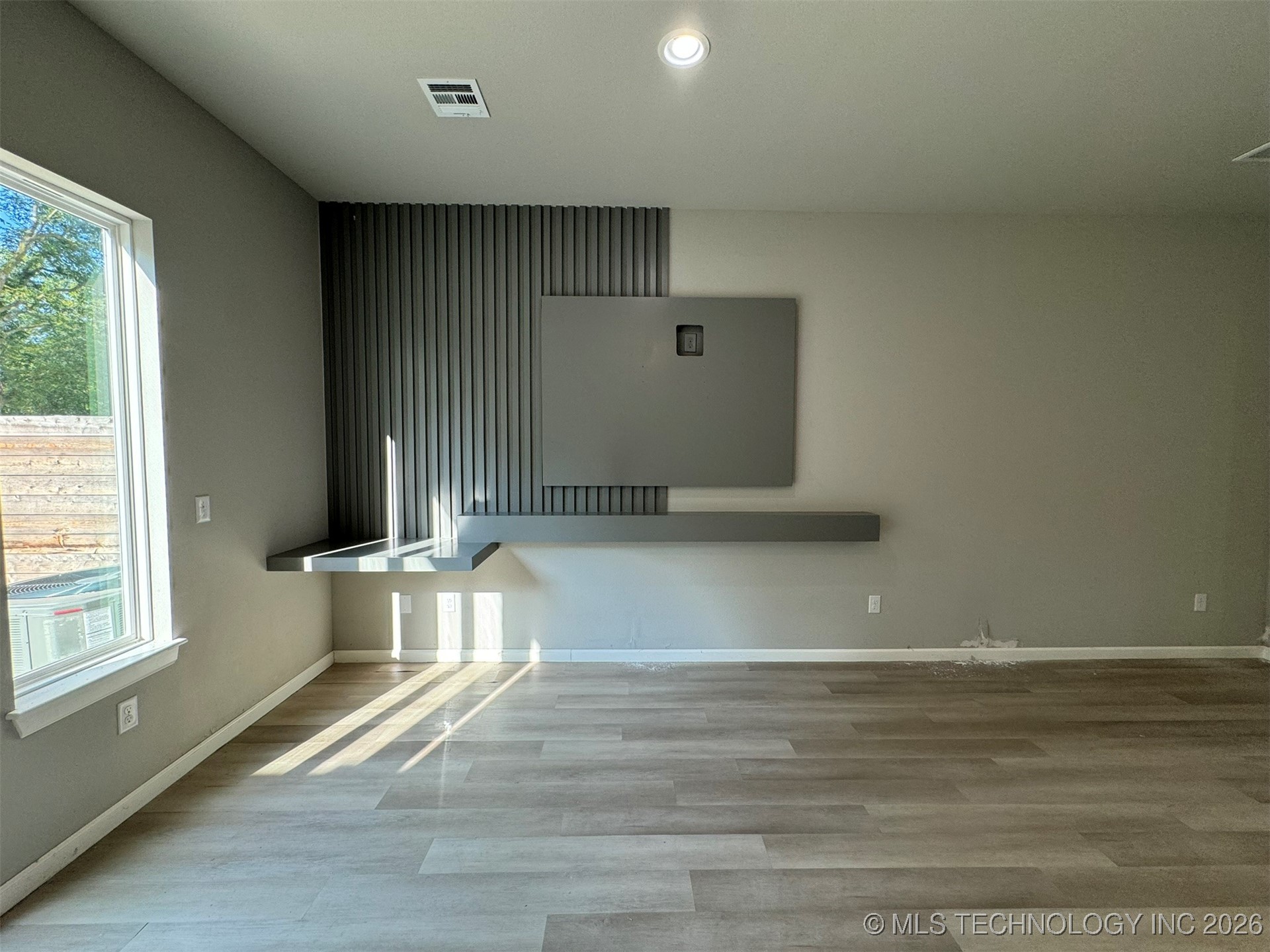 3410 Redbud Lane Property Photo 11