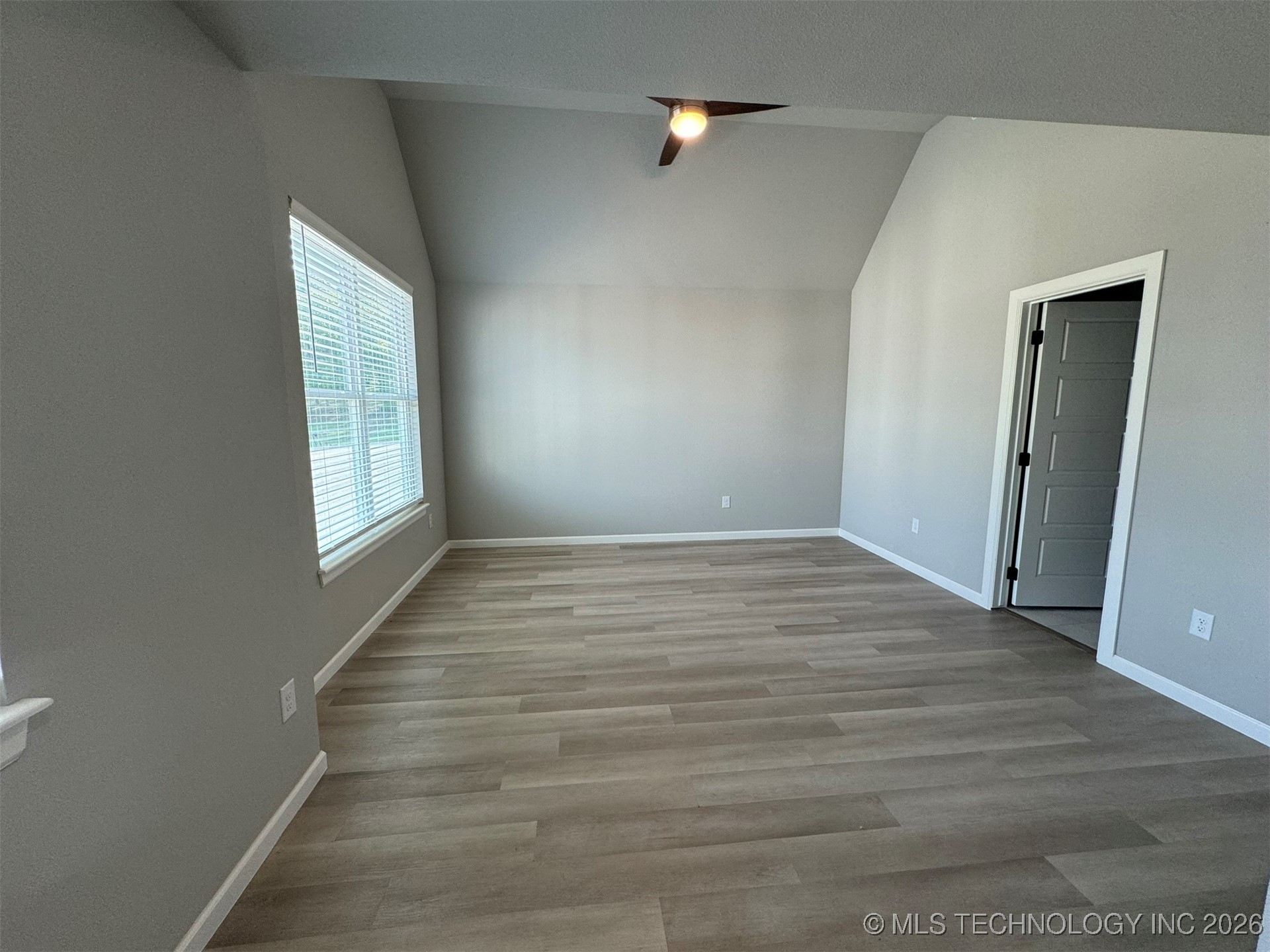 3410 Redbud Lane Property Photo 14