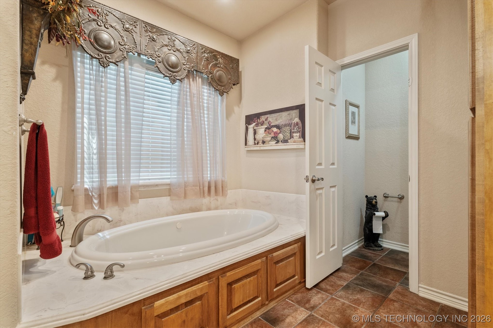 41 Masters Property Photo 8