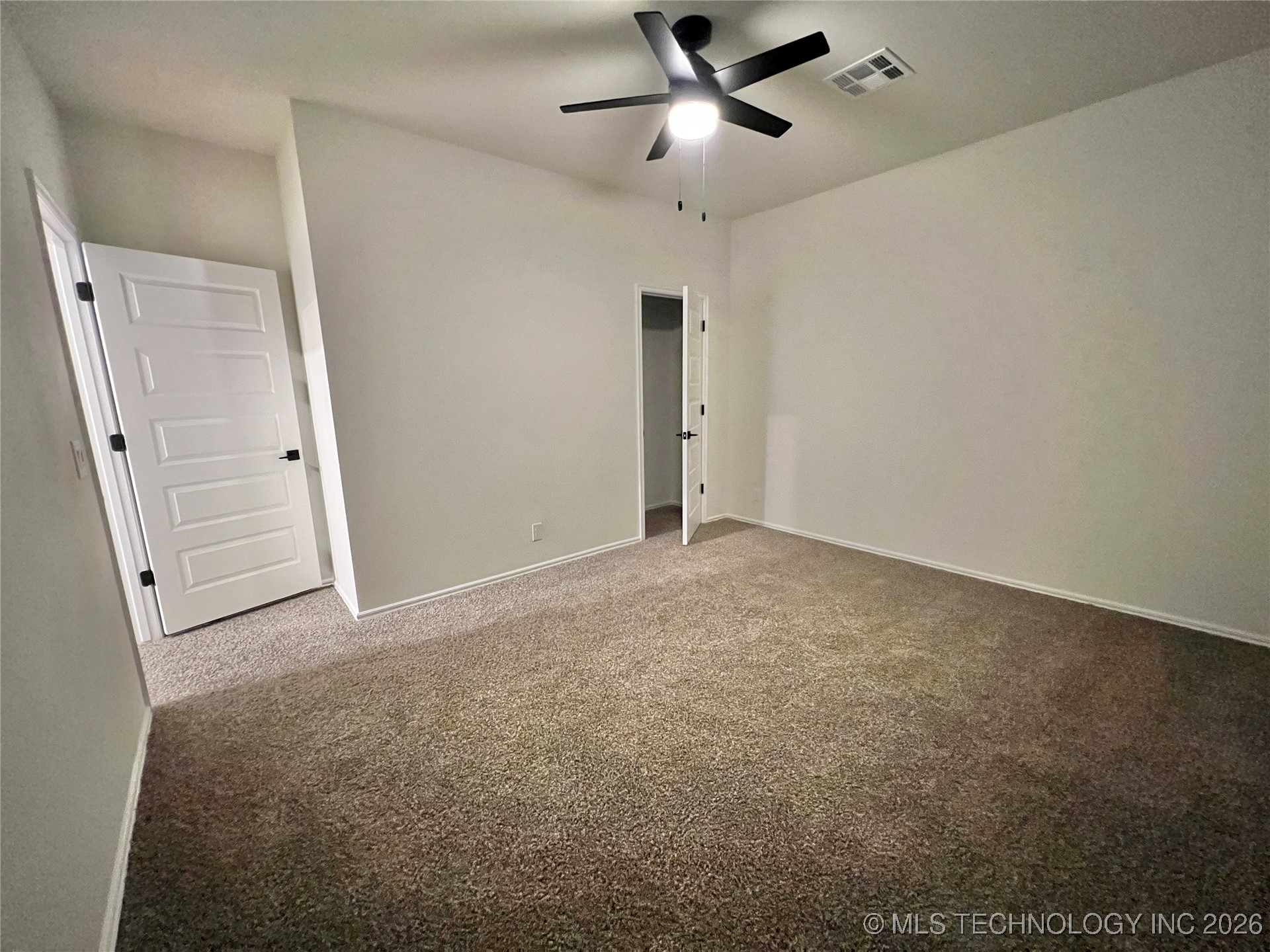 2916 S 8th Street Property Photo 16