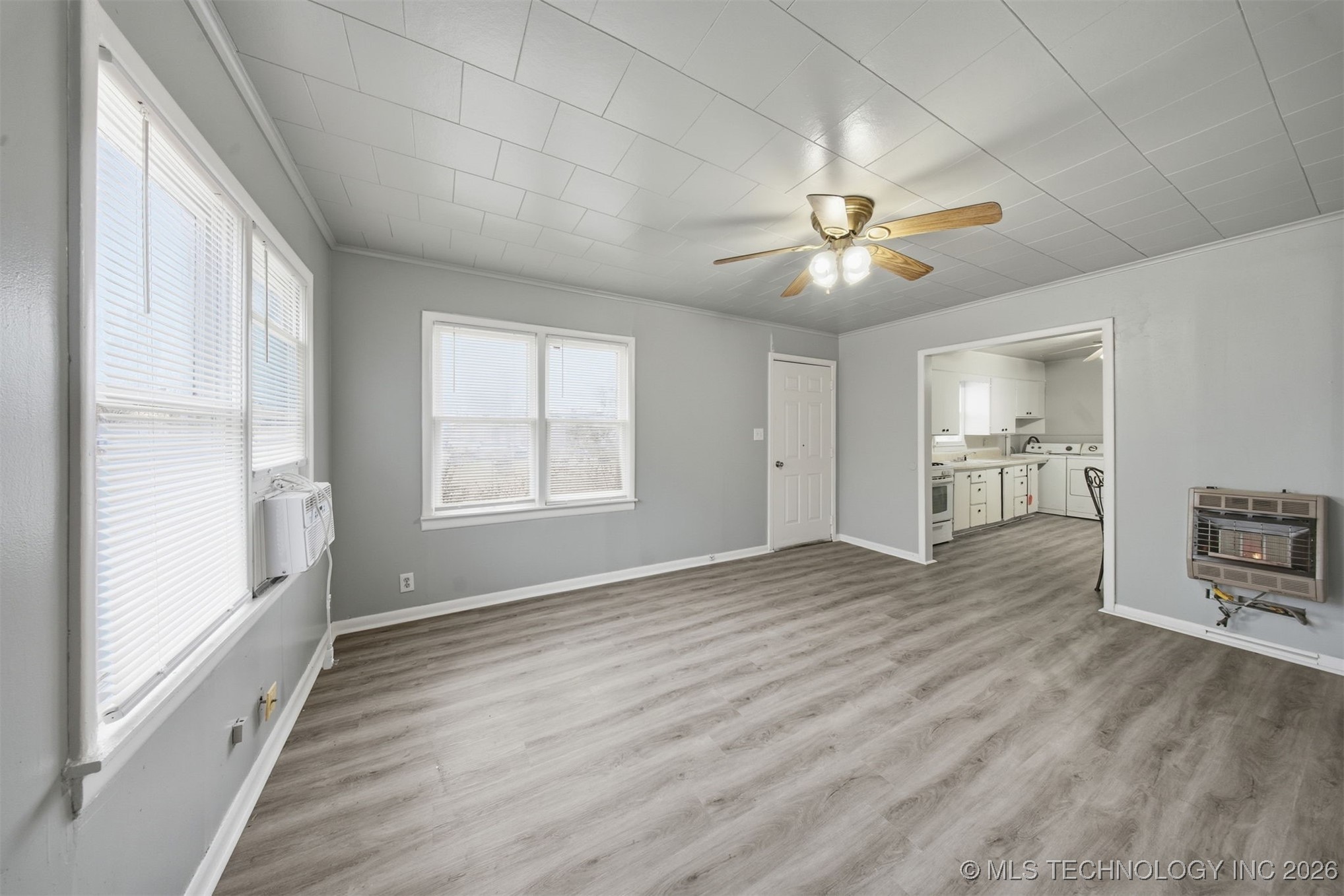 616 E Cherry Street Property Photo 5