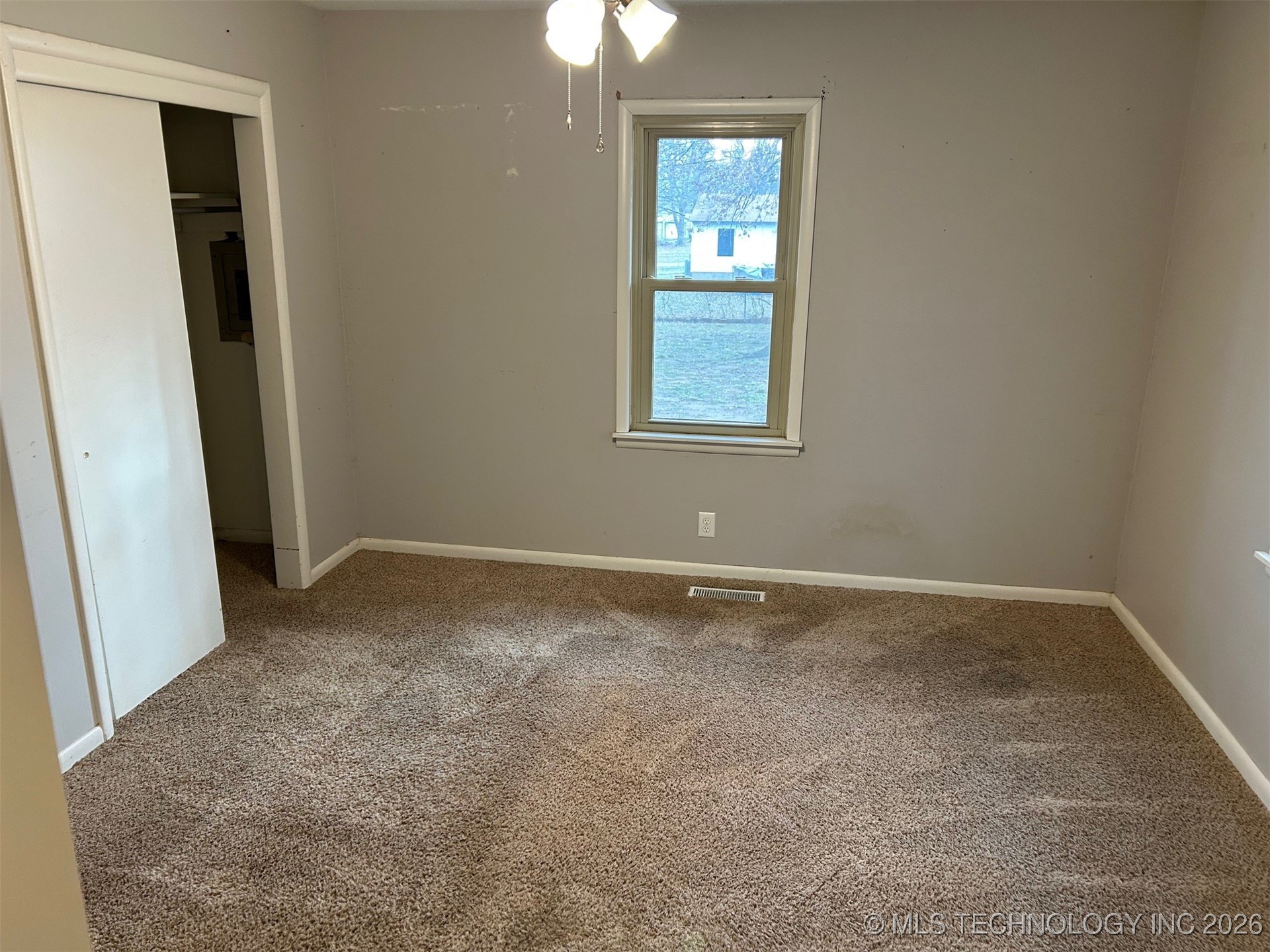 12 W 42nd Street Property Photo 14