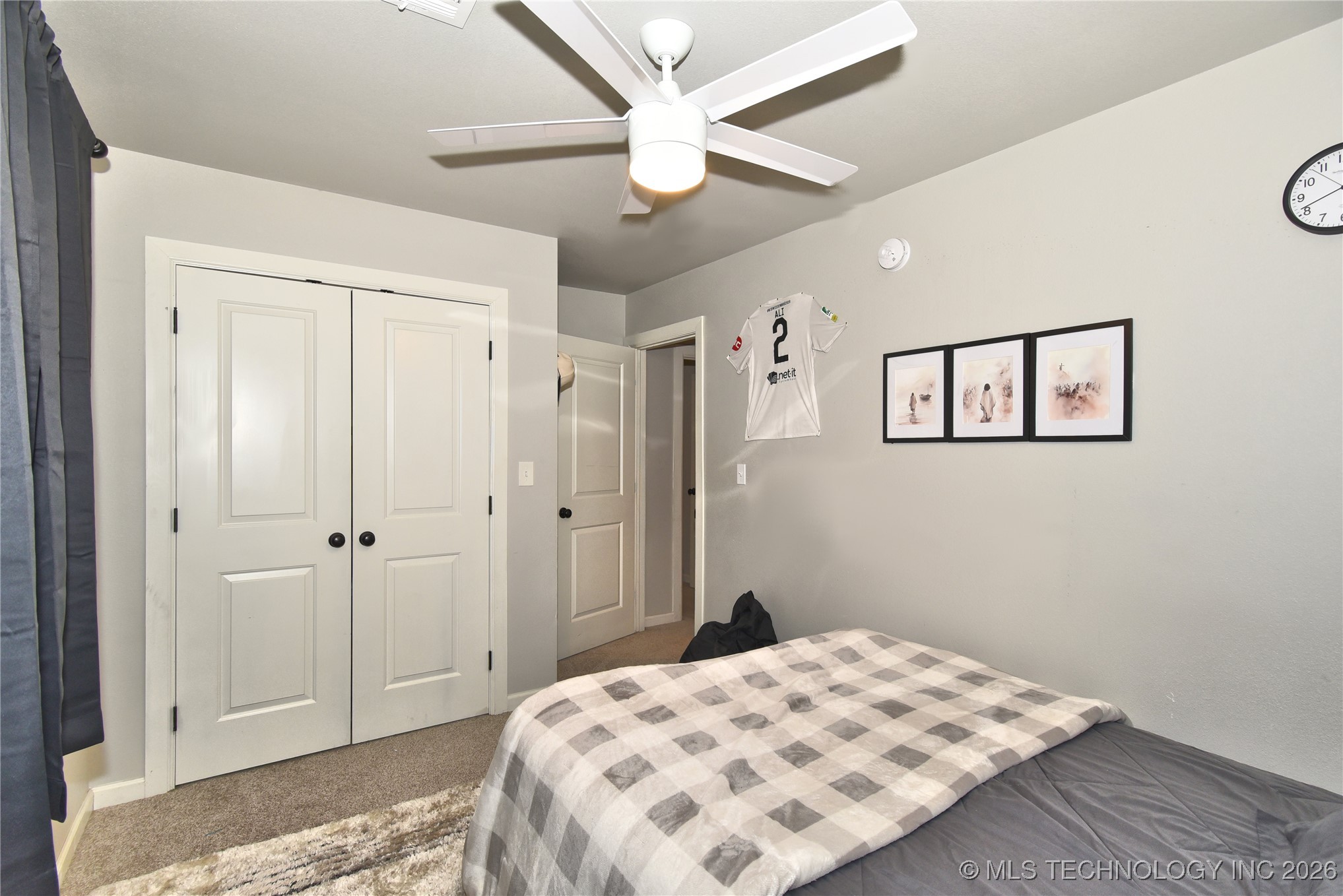 3184 N Iroquois Avenue Property Photo 37