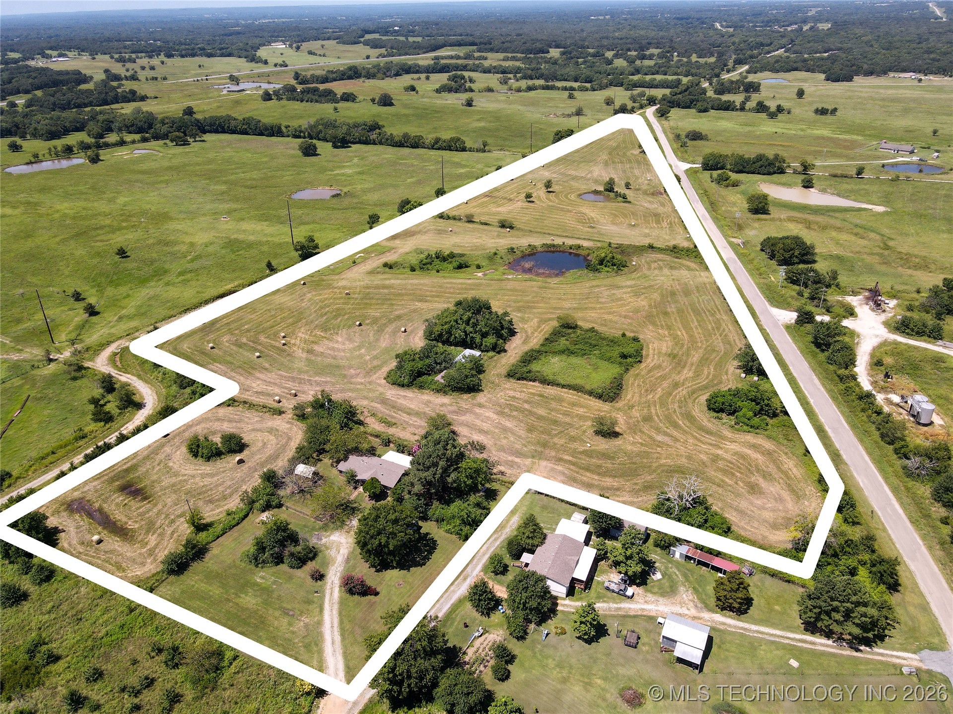 403 W 6th Property Photo 1