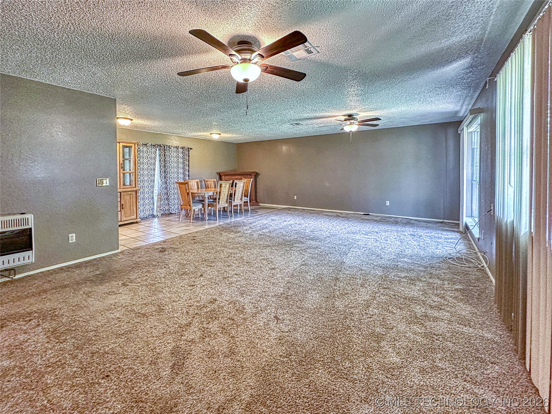 403 W 6th Property Photo 5