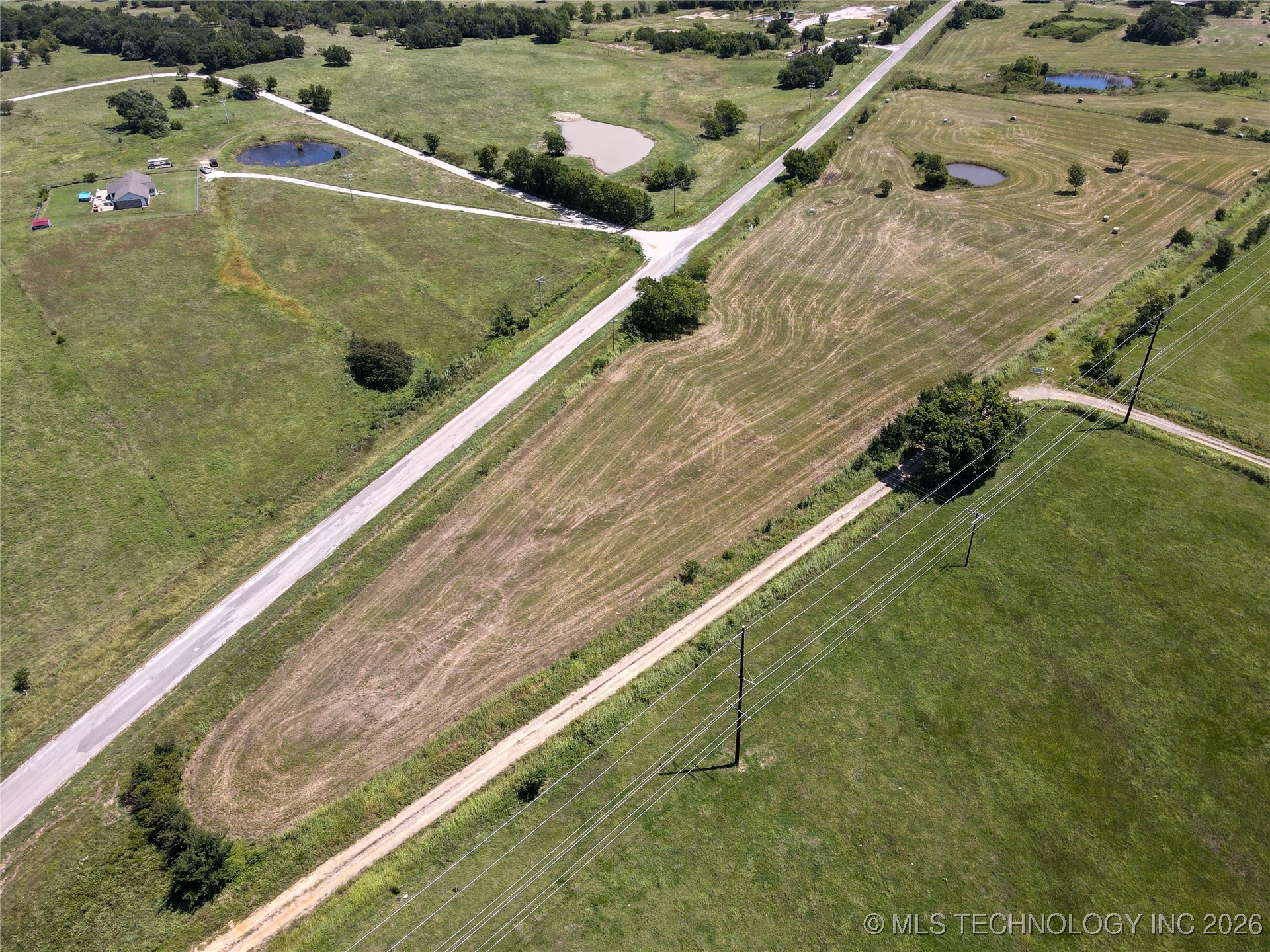 403 W 6th Property Photo 30