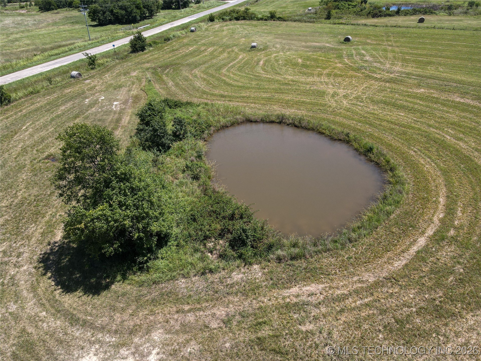 403 W 6th Property Photo 31