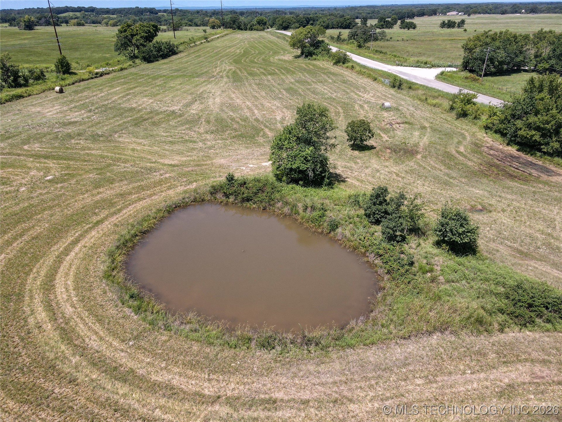 403 W 6th Property Photo 32