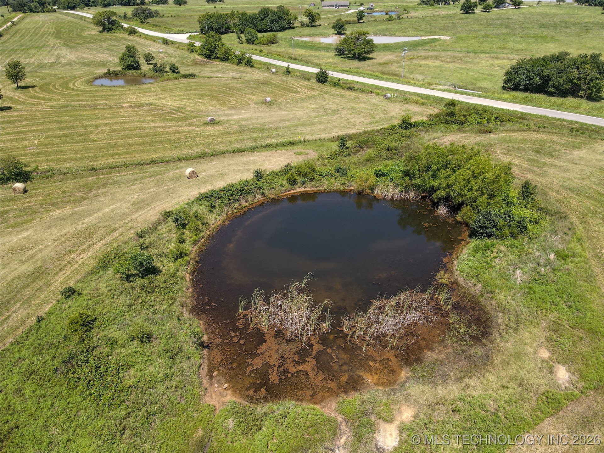 403 W 6th Property Photo 34