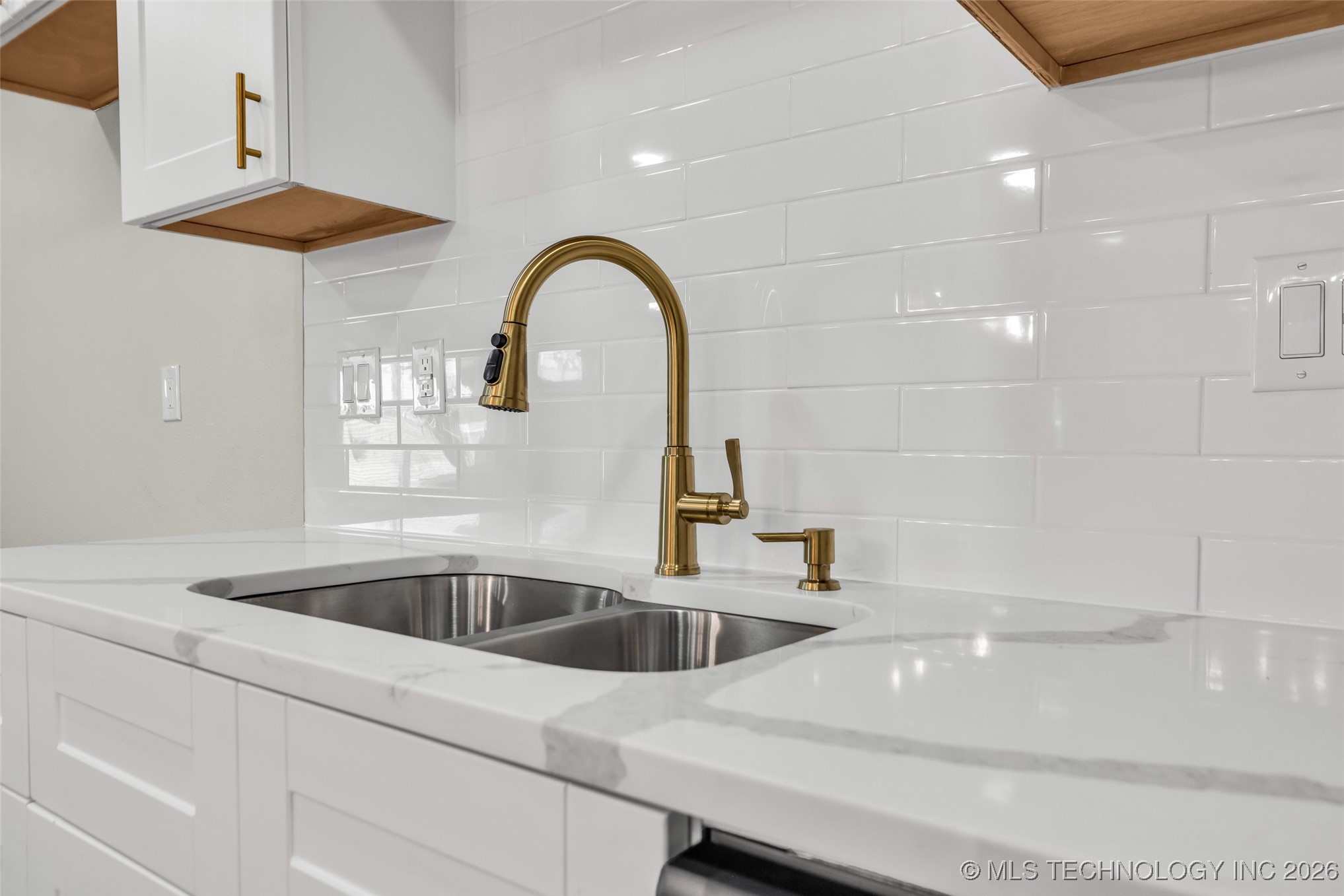 1823 N Harvard Avenue Property Photo 13