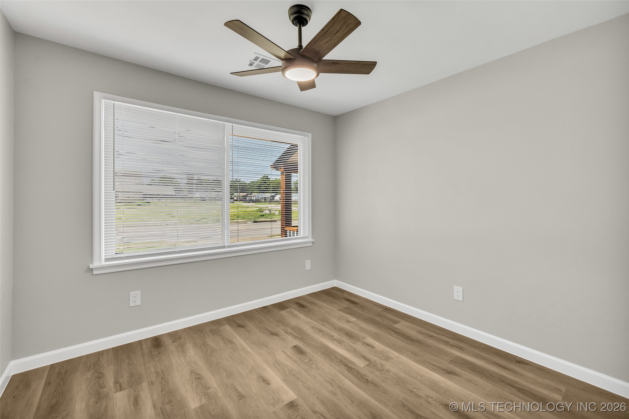 1823 N Harvard Avenue Property Photo 33