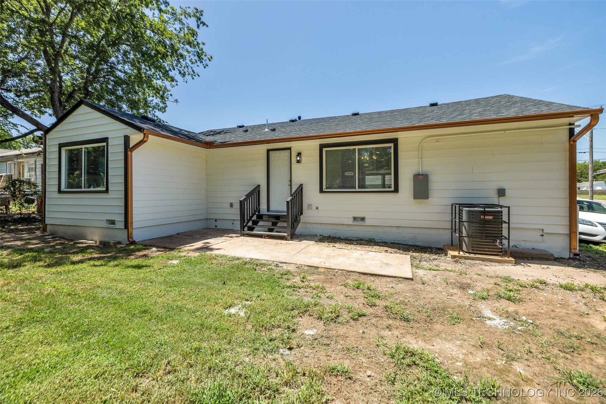 1823 N Harvard Avenue Property Photo 43