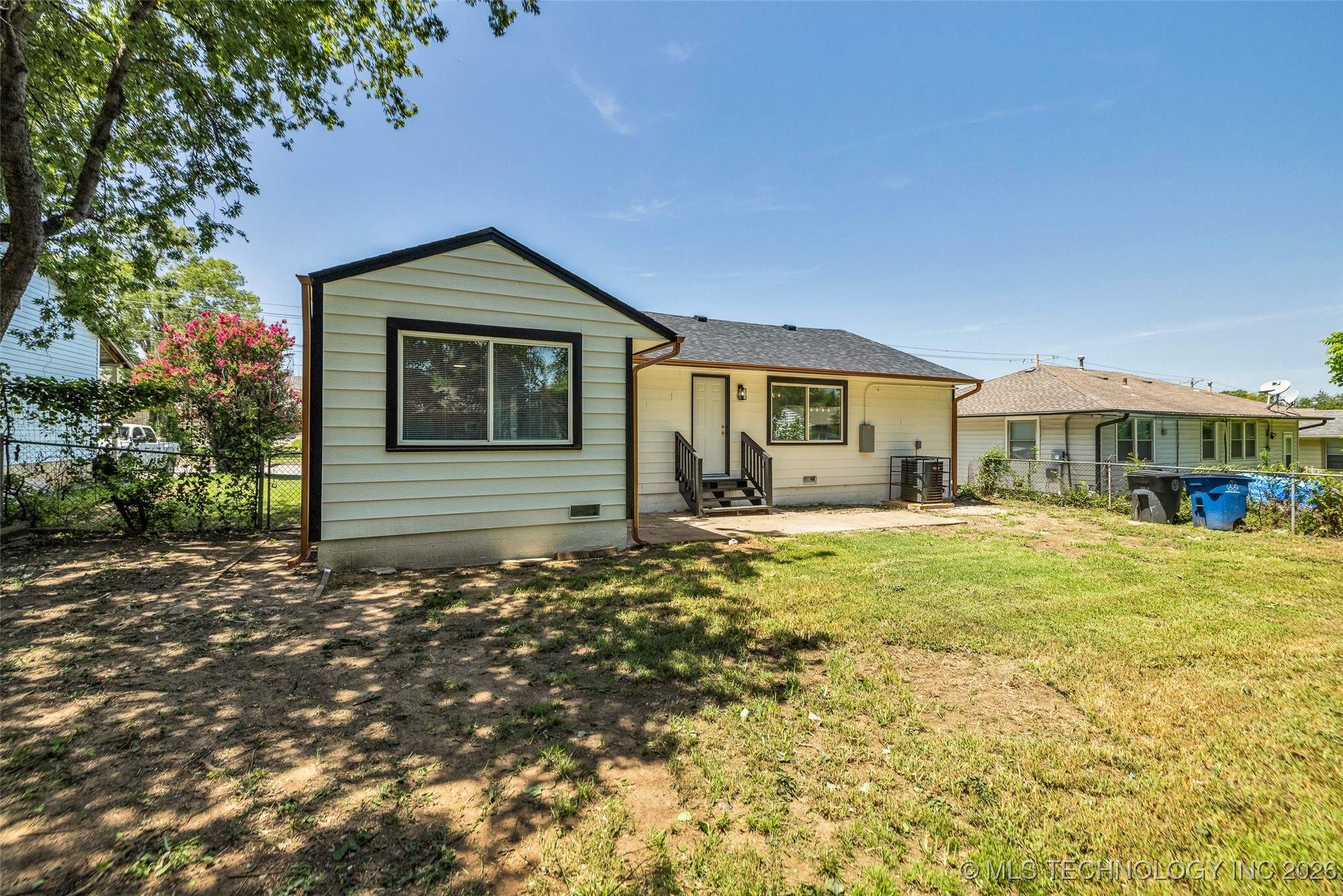 1823 N Harvard Avenue Property Photo 49