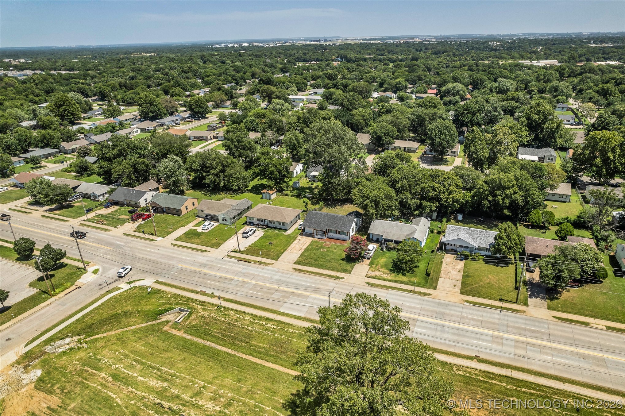 1823 N Harvard Avenue Property Photo 53