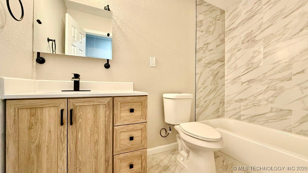 857 N Vancouver Avenue Property Photo 17