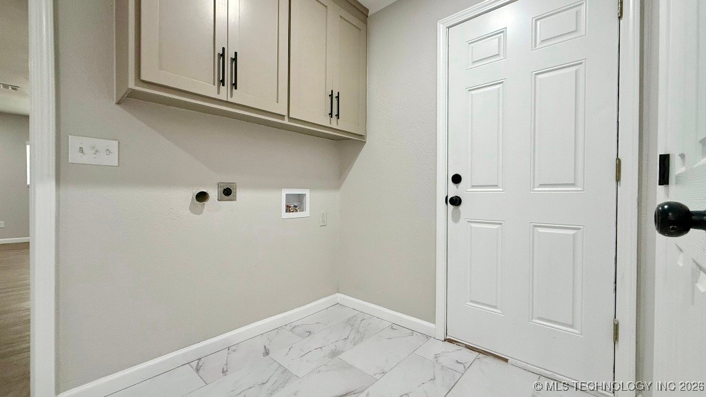 857 N Vancouver Avenue Property Photo 19