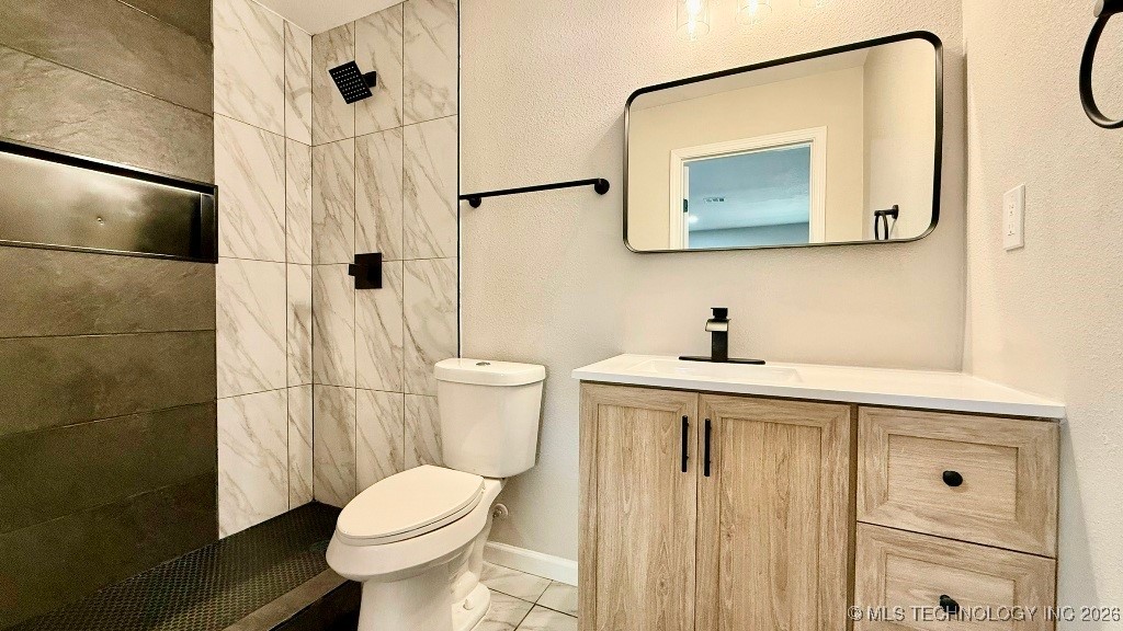 857 N Vancouver Avenue Property Photo 24