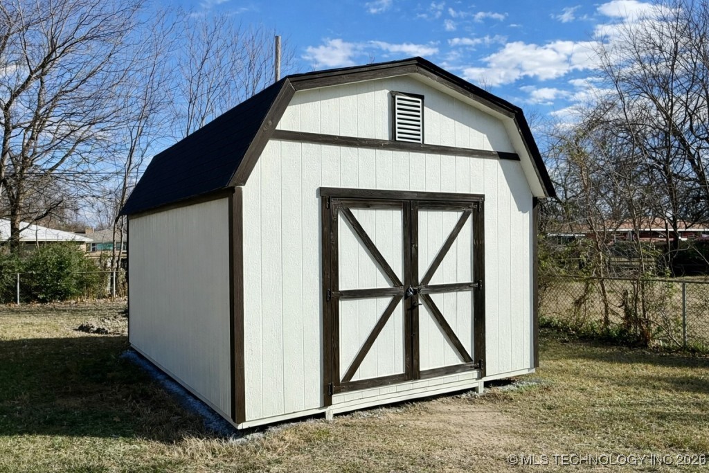 857 N Vancouver Avenue Property Photo 25