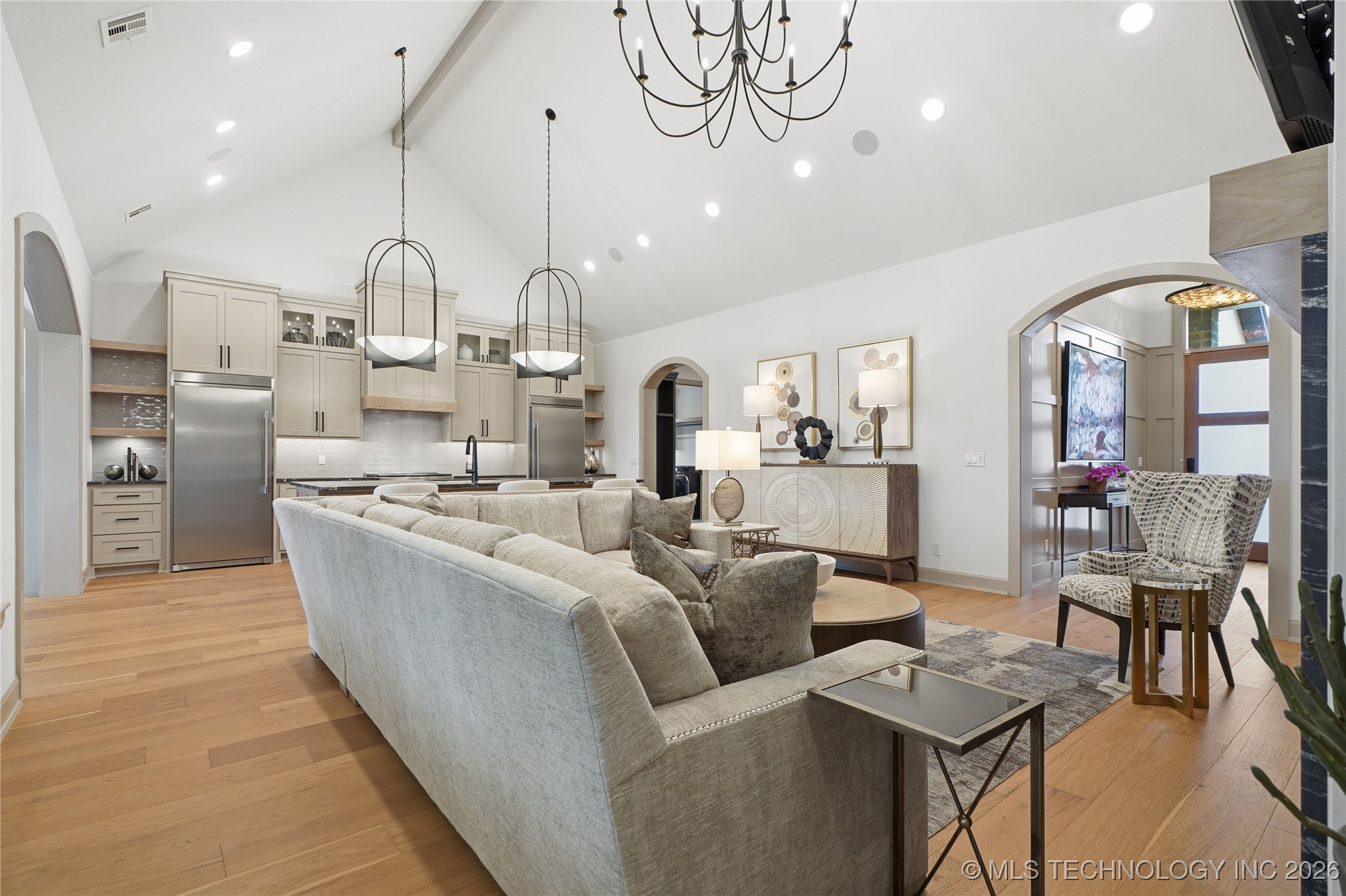 12011 S Vandalia Avenue Property Photo 7