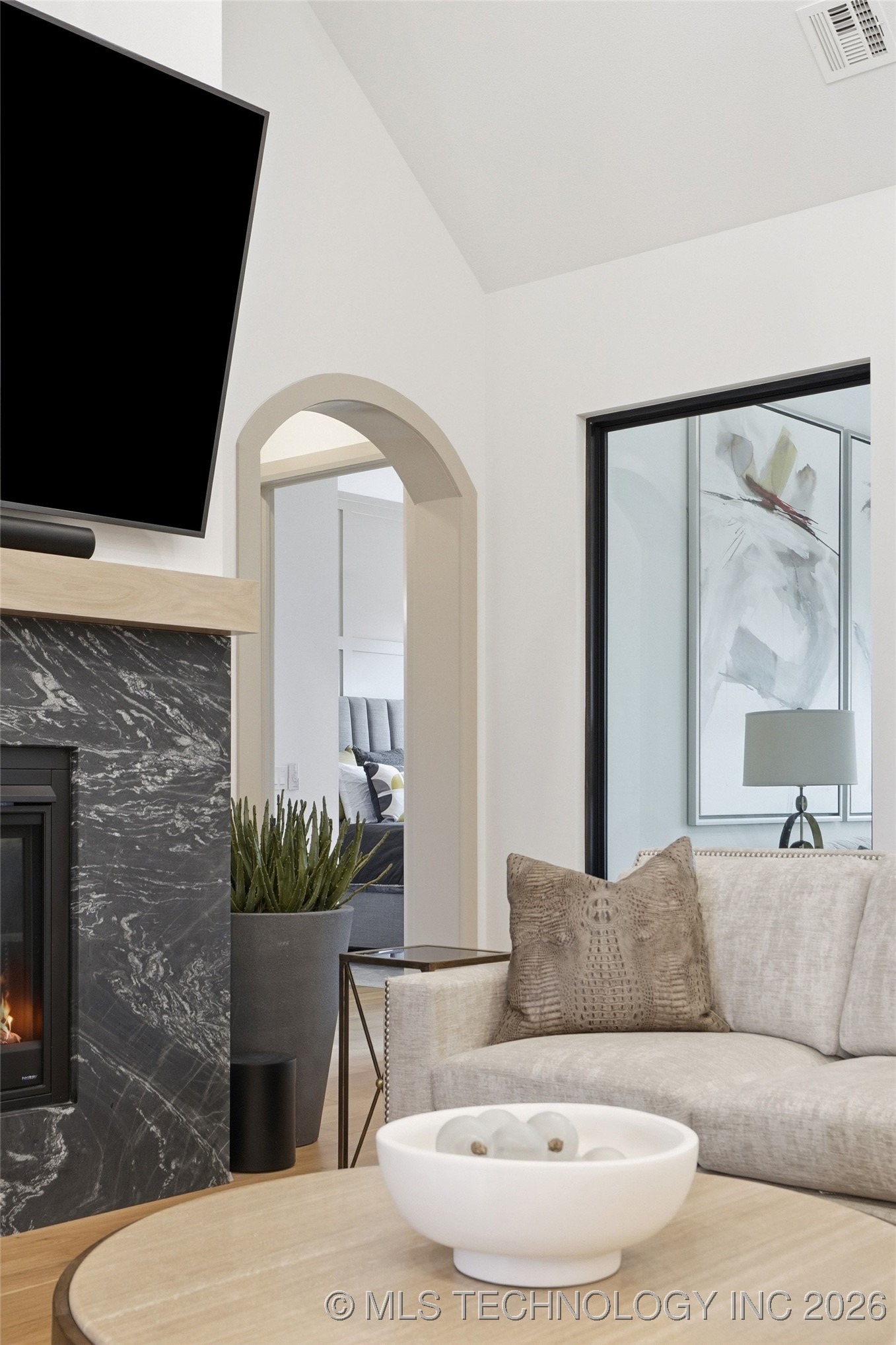 12011 S Vandalia Avenue Property Photo 12