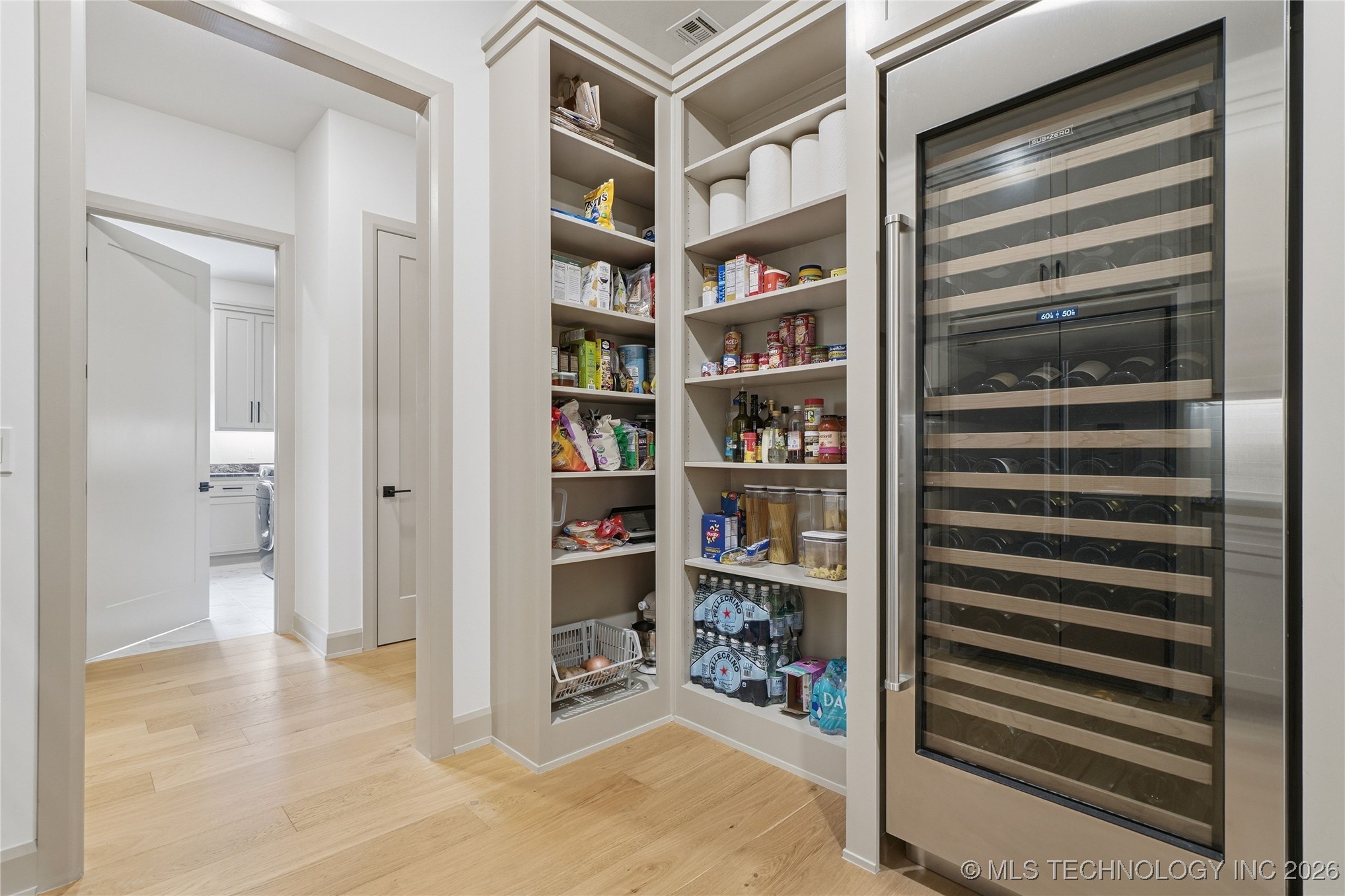 12011 S Vandalia Avenue Property Photo 26