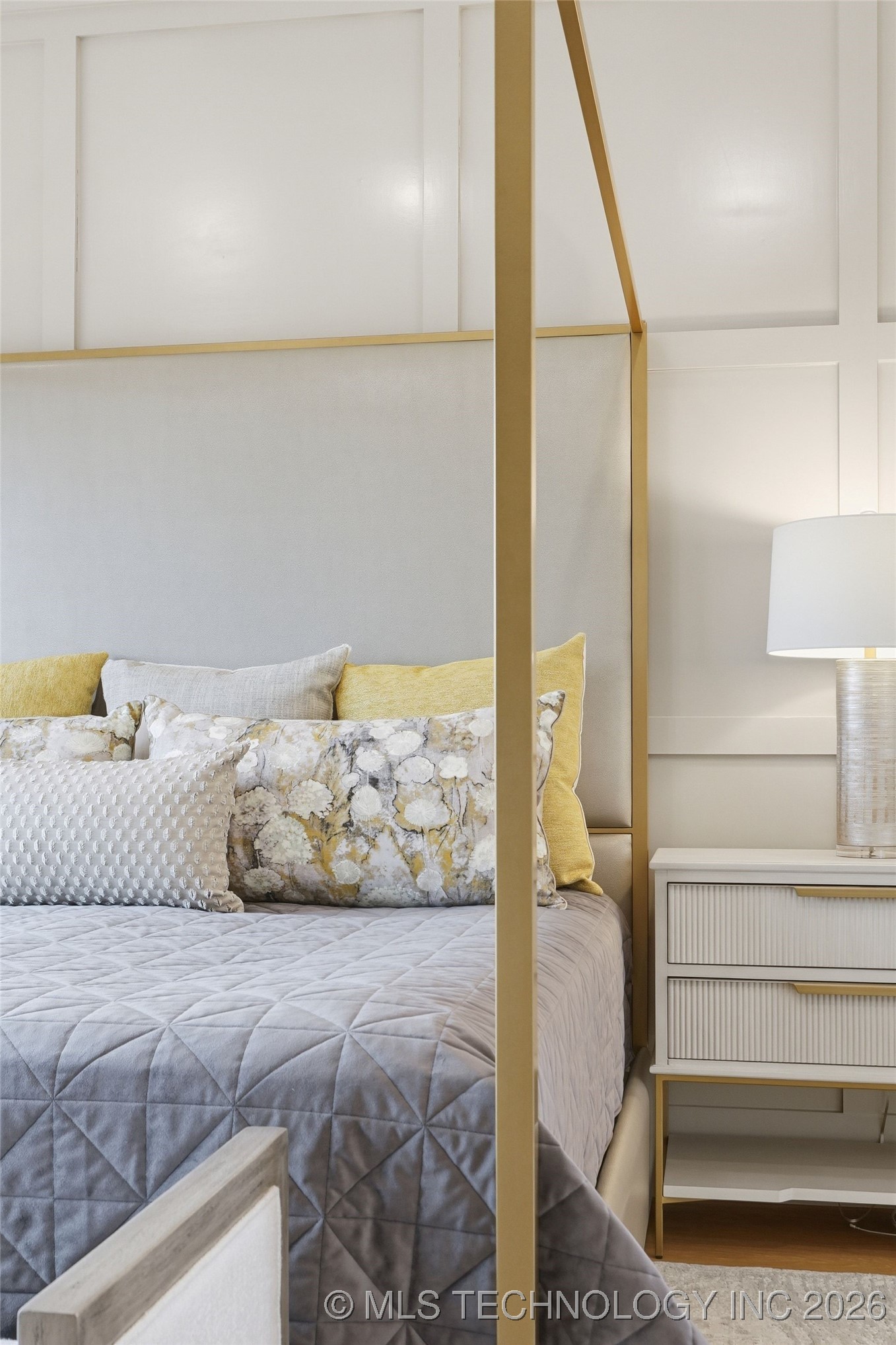 12011 S Vandalia Avenue Property Photo 41