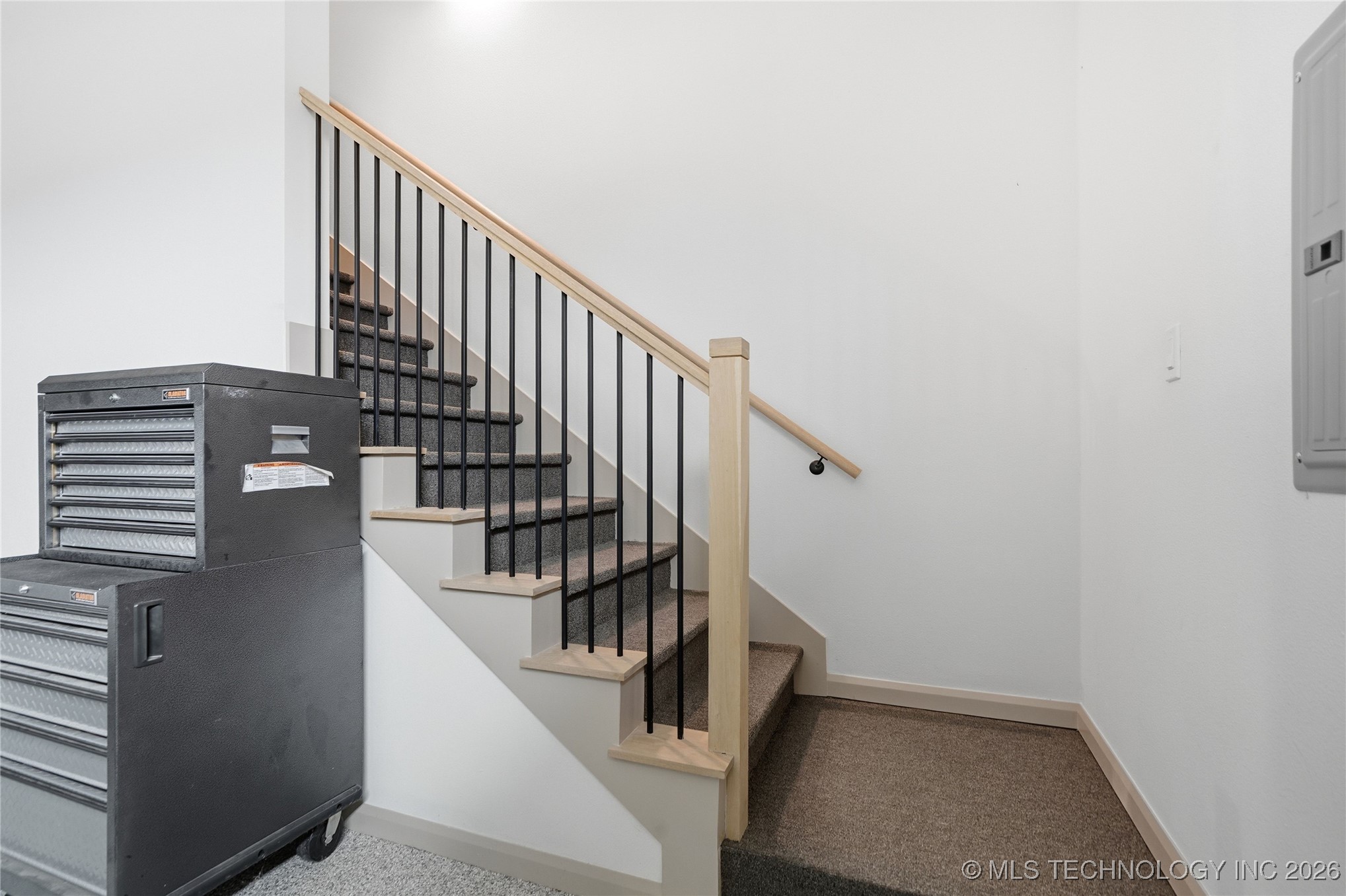 12011 S Vandalia Avenue Property Photo 43