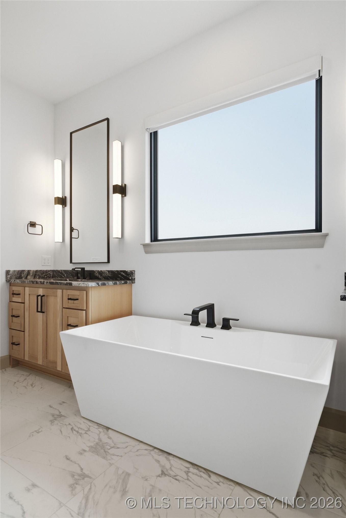 12011 S Vandalia Avenue Property Photo 46