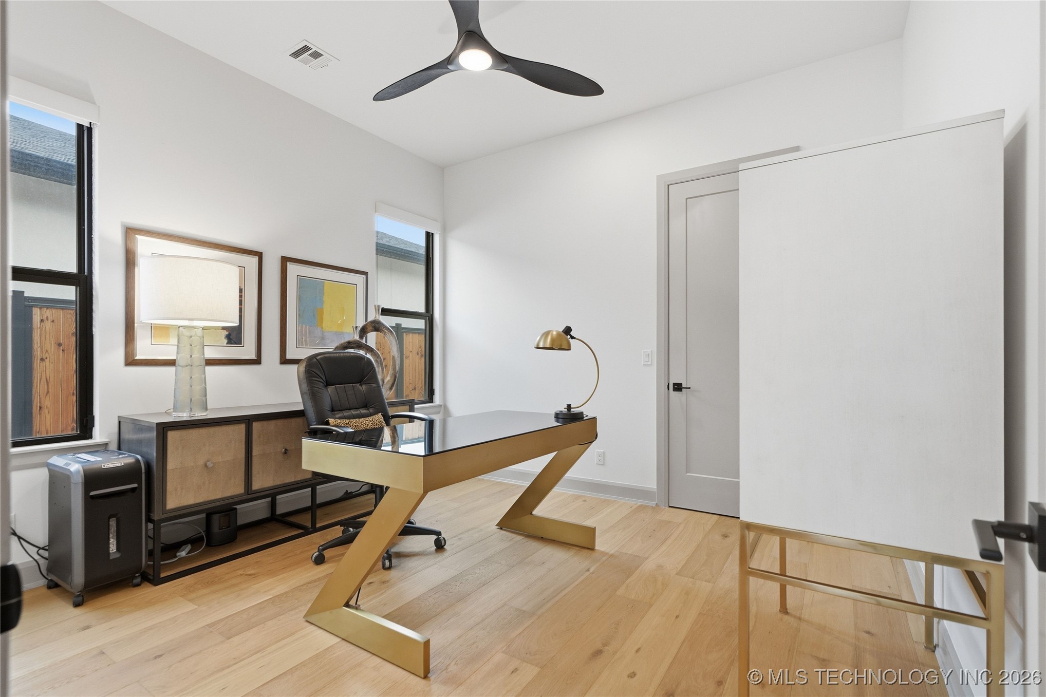 12011 S Vandalia Avenue Property Photo 54