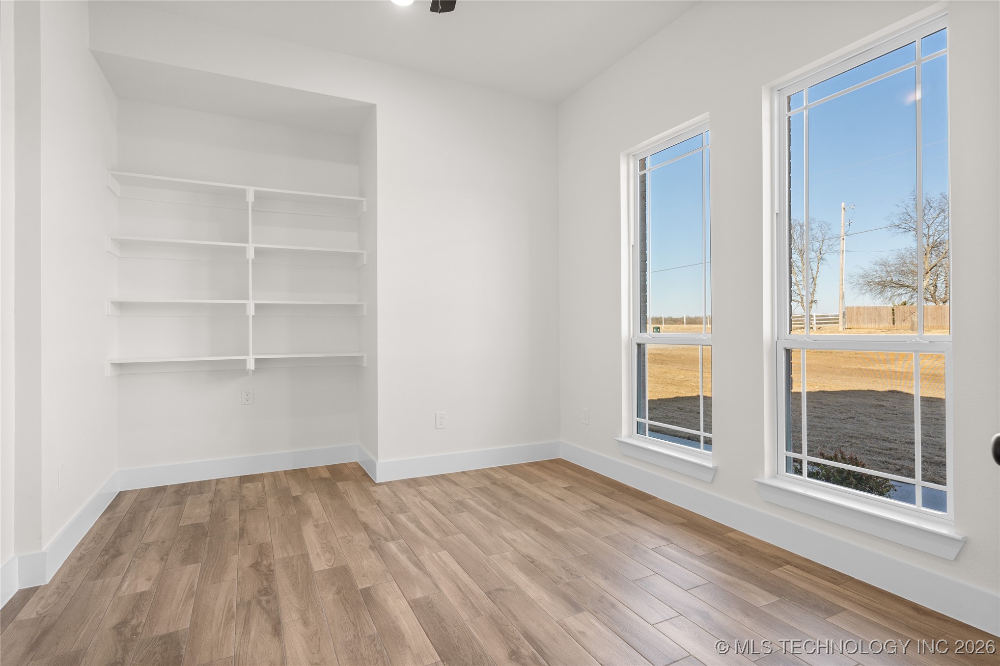 225 Gateway Road Property Photo 4