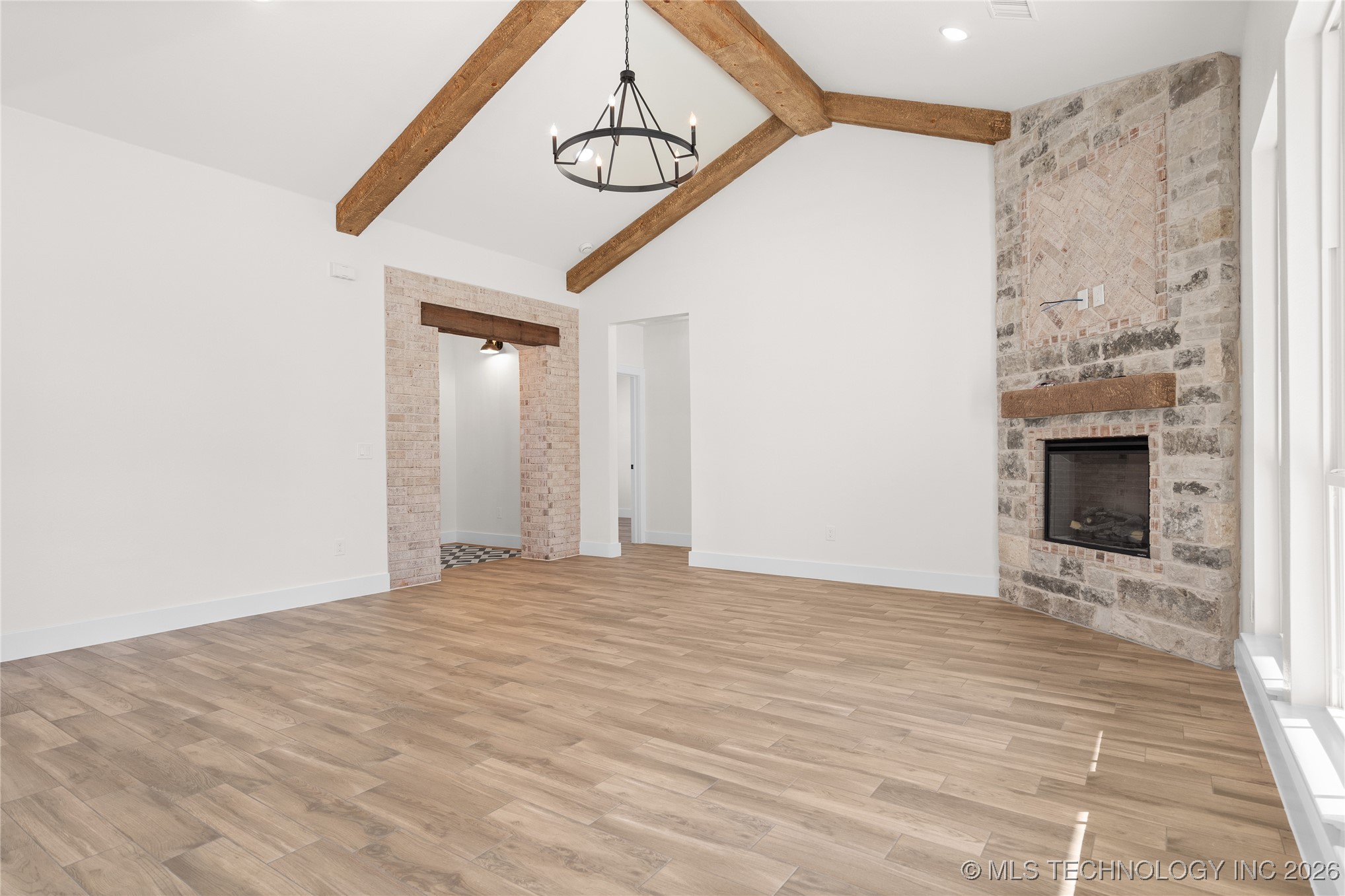 225 Gateway Road Property Photo 9