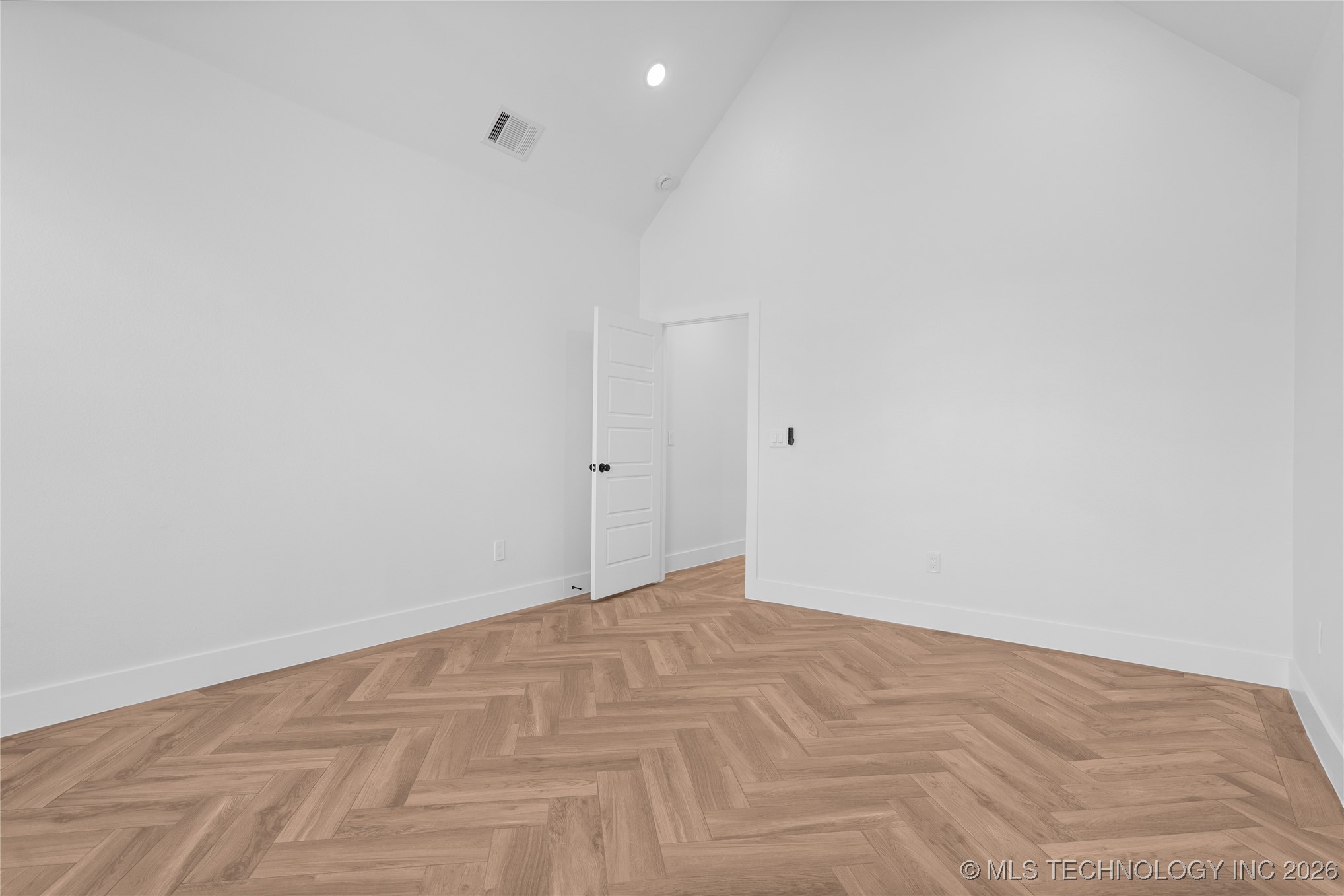 225 Gateway Road Property Photo 19