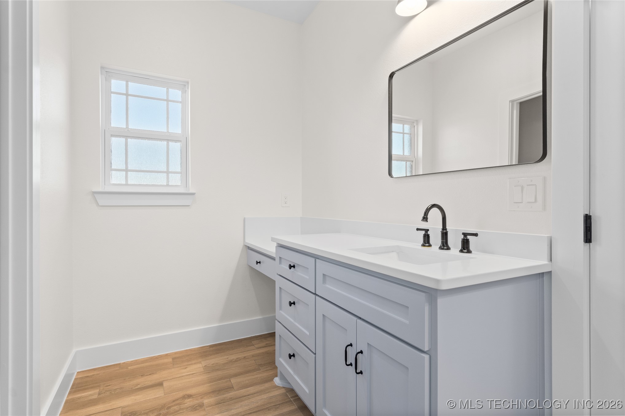 225 Gateway Road Property Photo 22