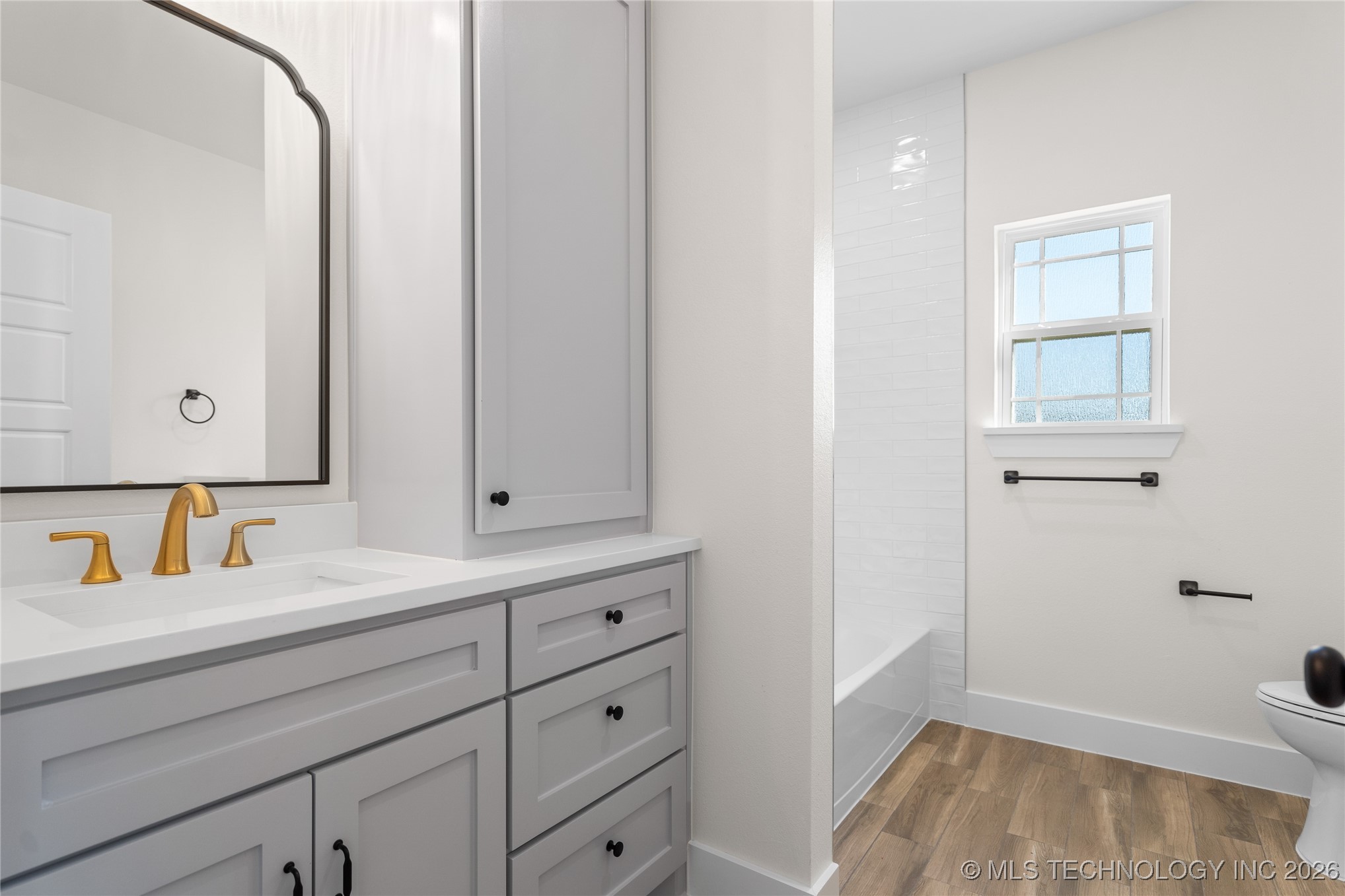 225 Gateway Road Property Photo 26