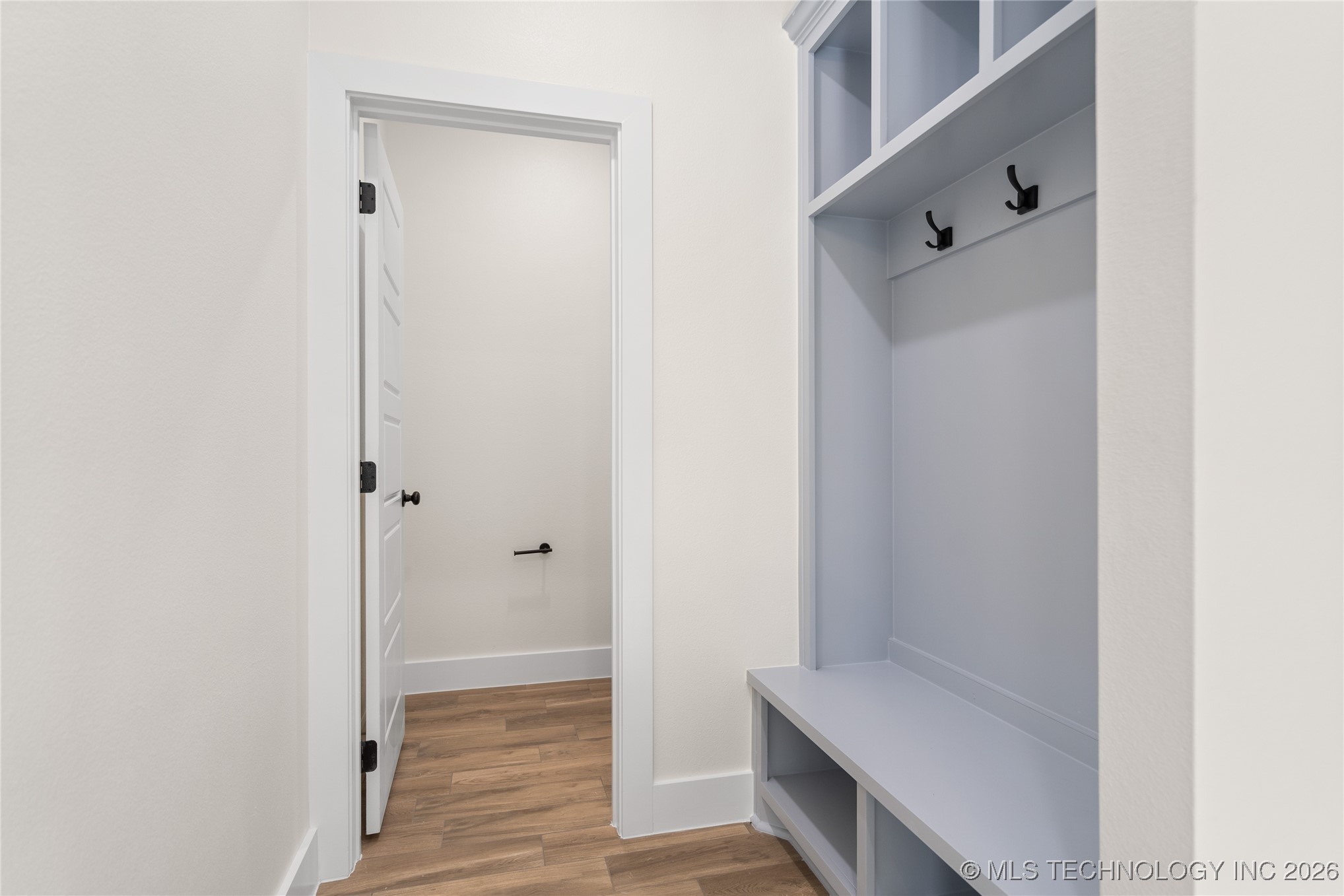 225 Gateway Road Property Photo 31