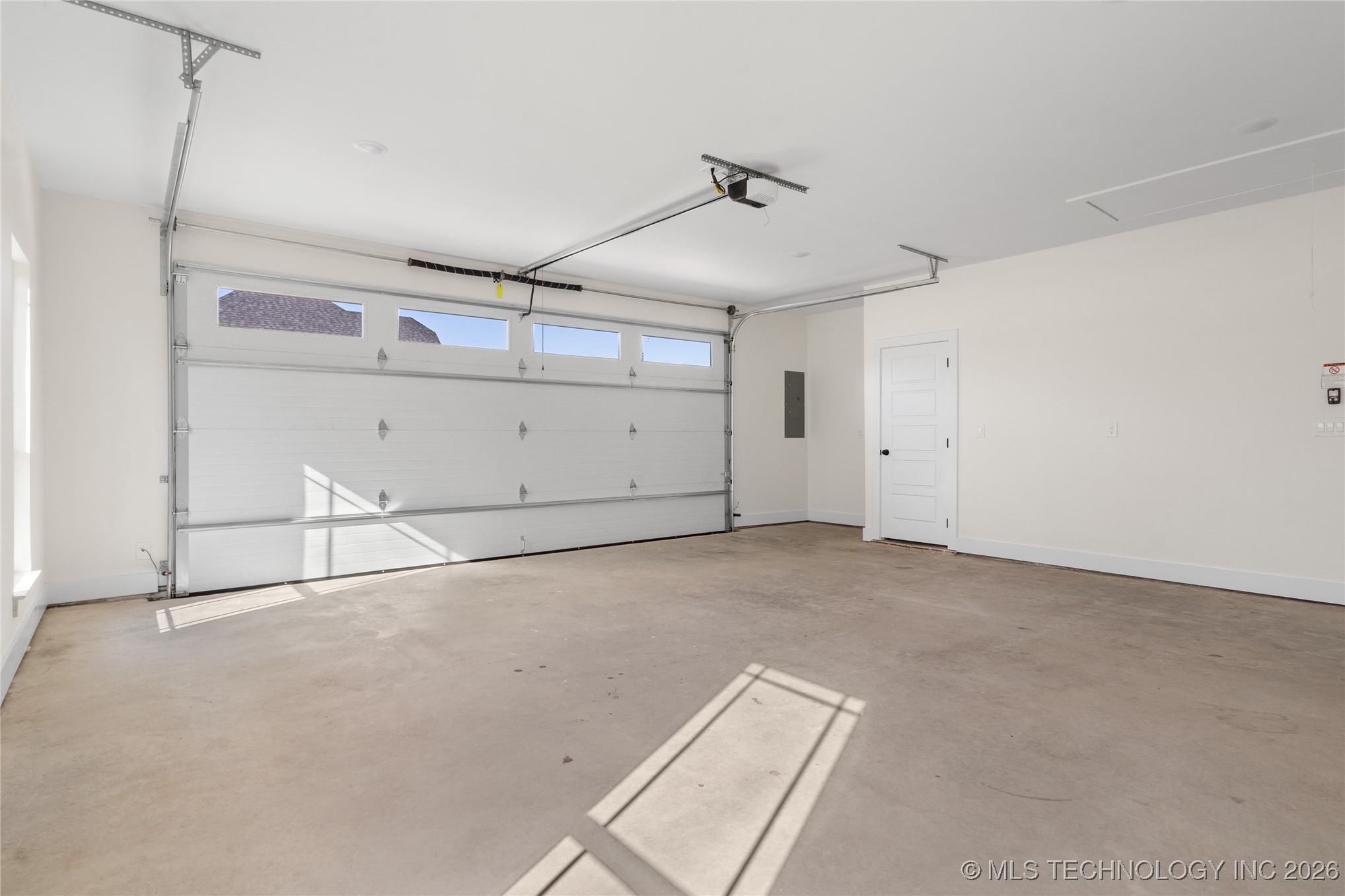 225 Gateway Road Property Photo 35