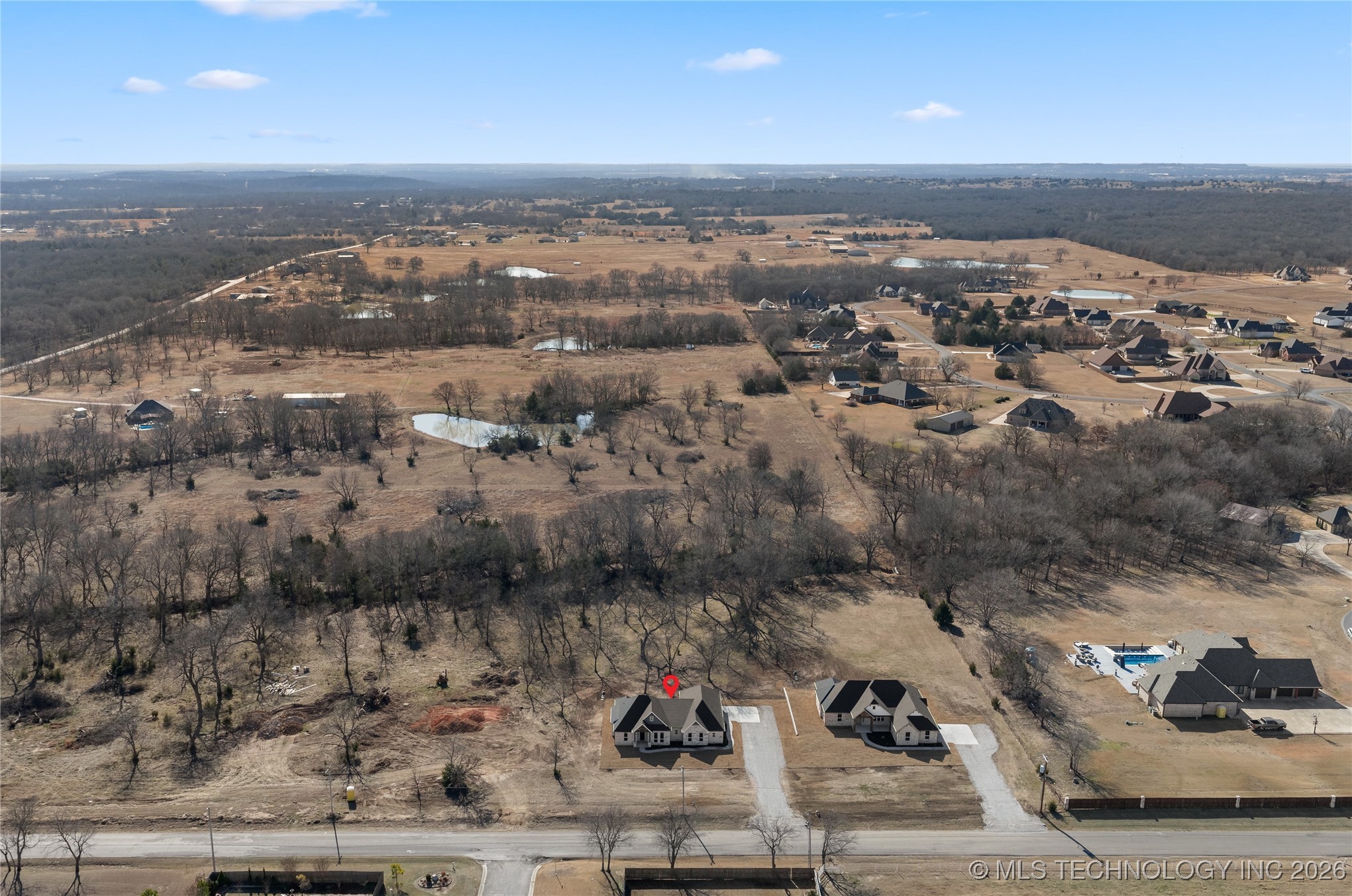 225 Gateway Road Property Photo 43