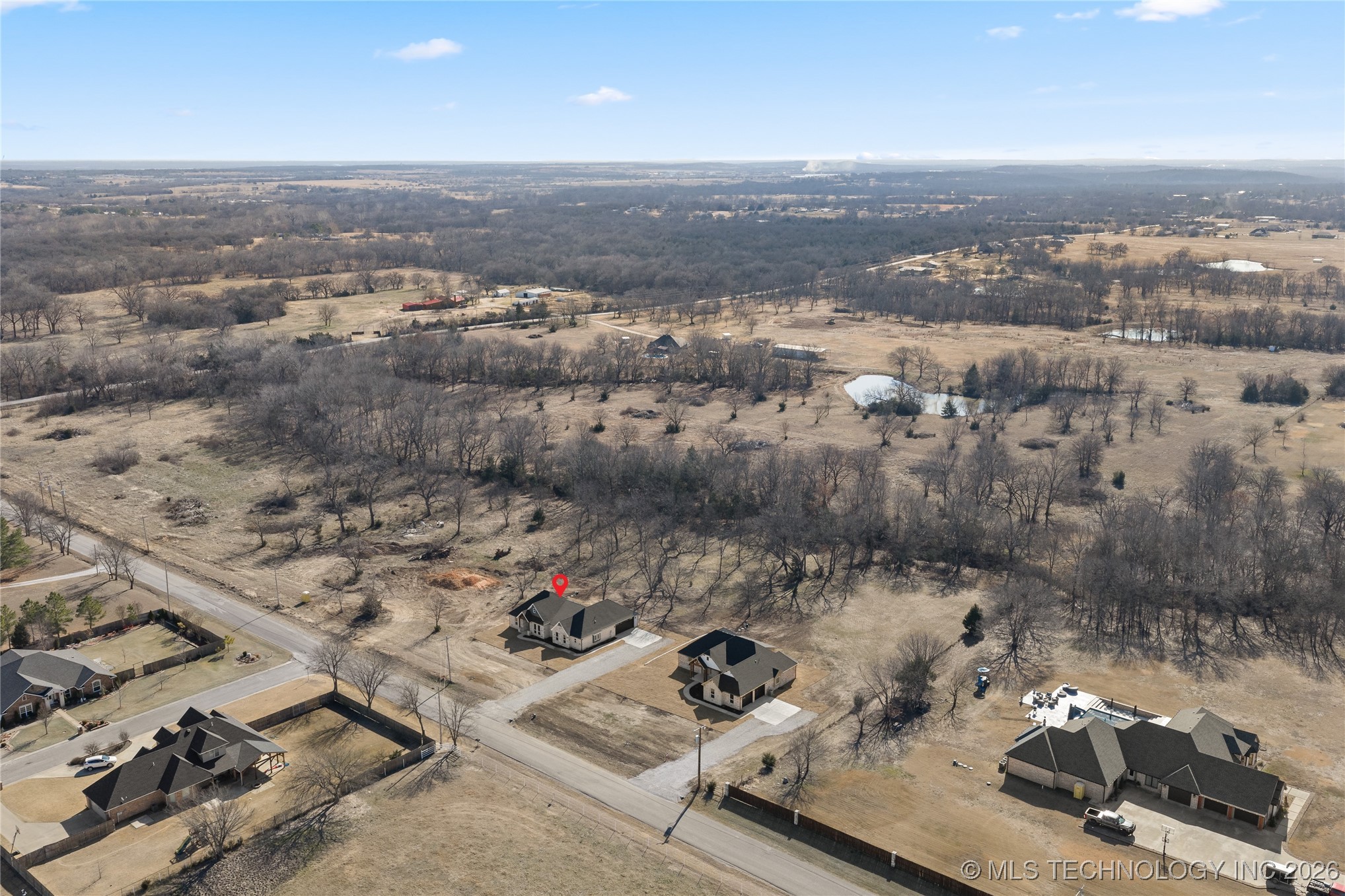 225 Gateway Road Property Photo 44