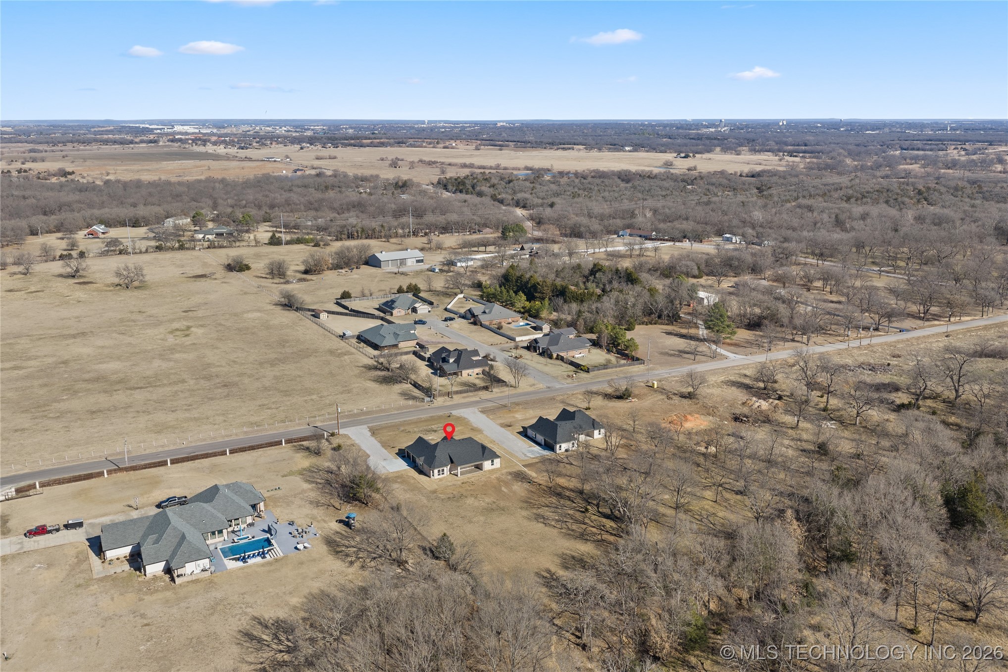 225 Gateway Road Property Photo 45