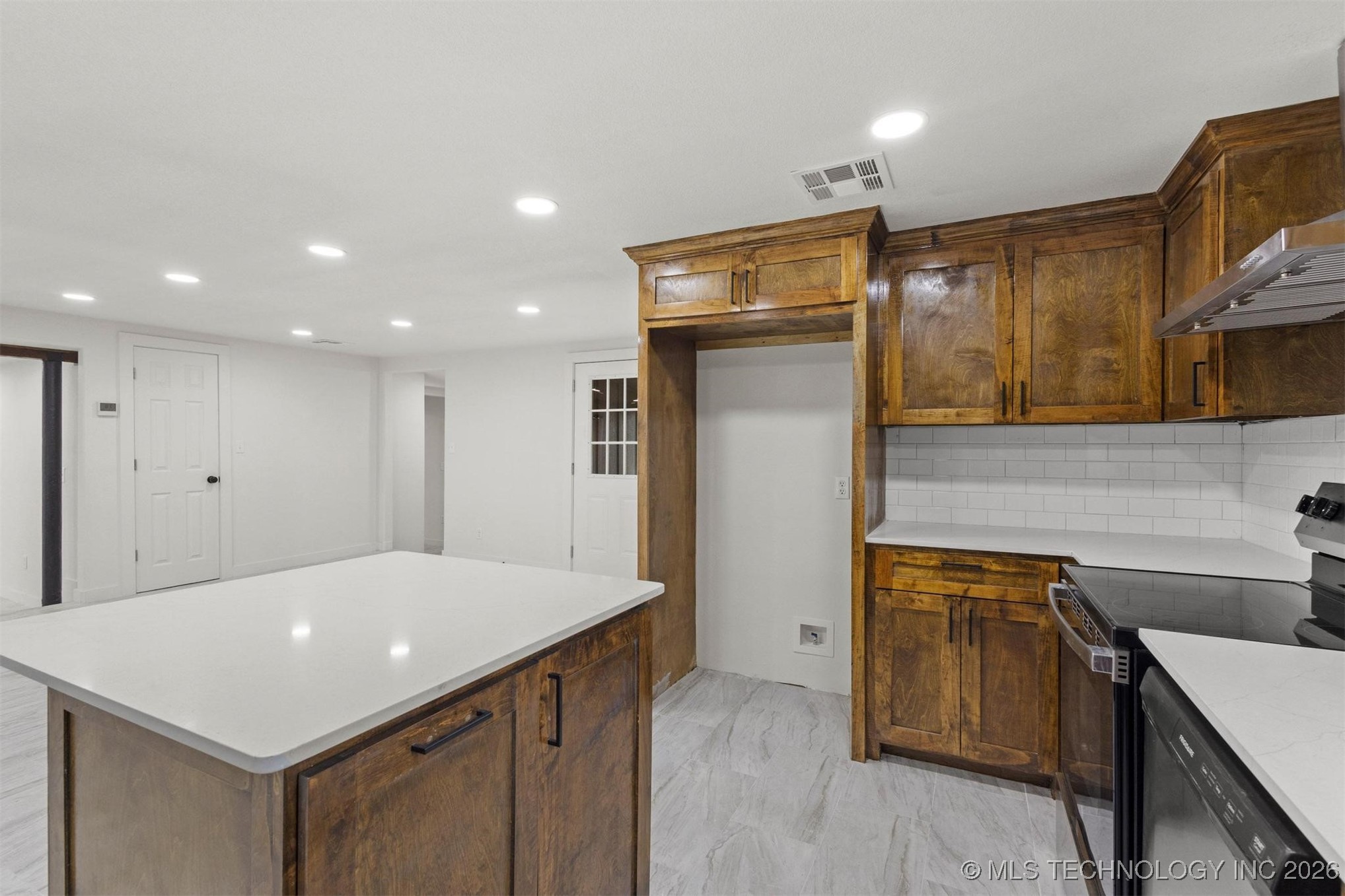 62 Jolene Reid Property Photo 12