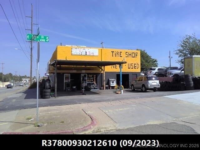 919 S Sheridan Road Property Photo 1