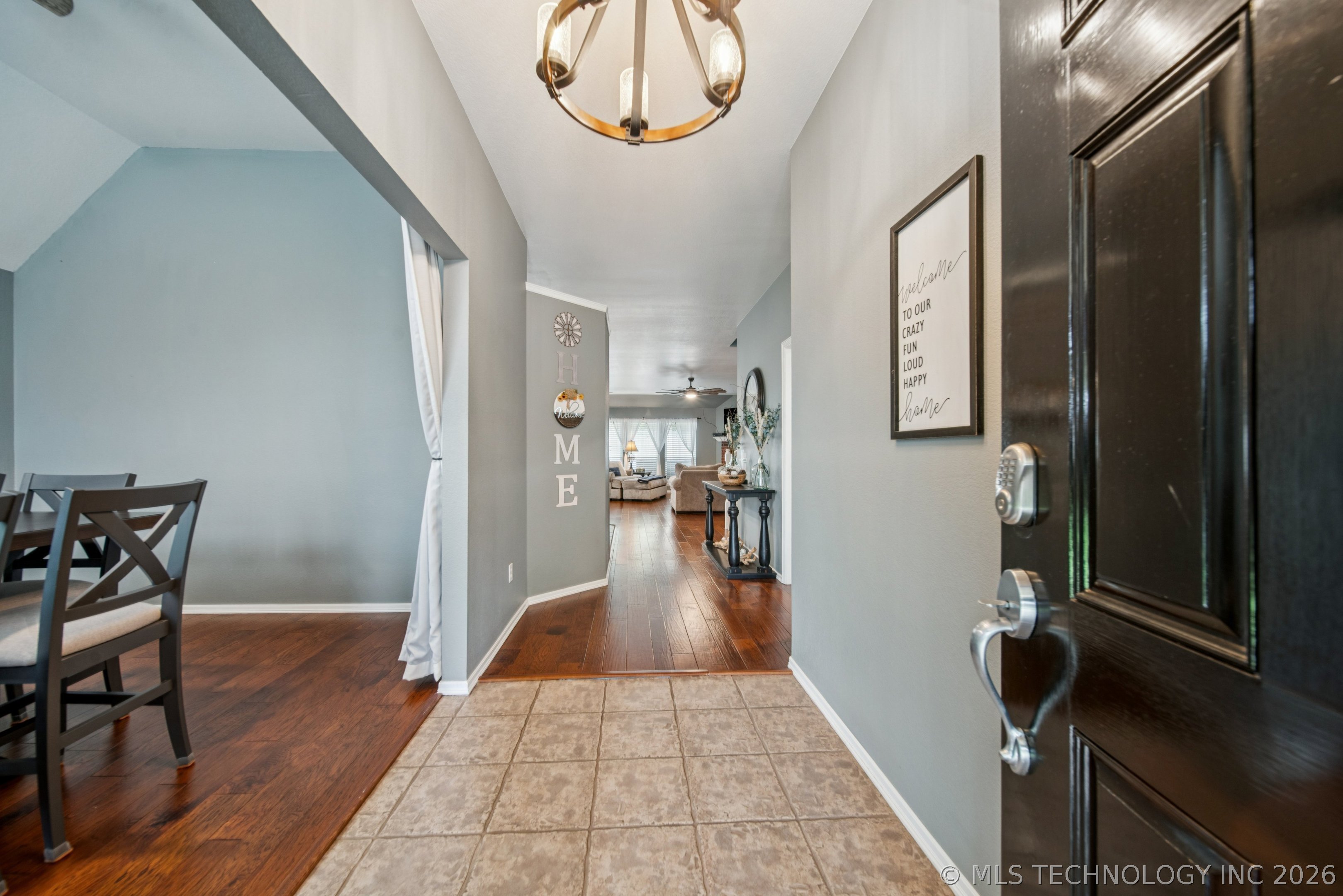 11922 S Birch Avenue Property Photo 3