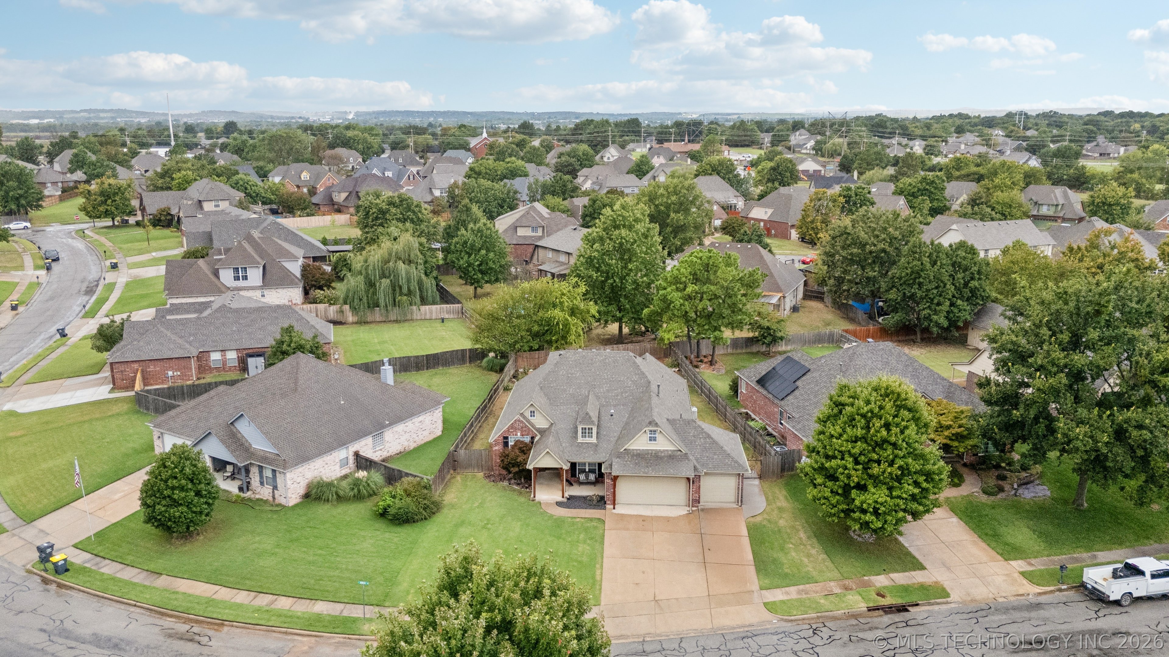 11922 S Birch Avenue Property Photo 29