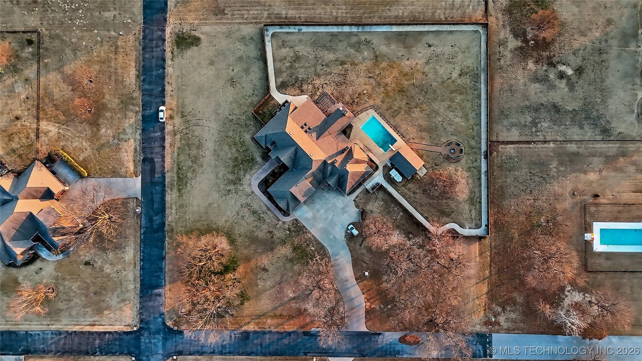 24754 E 143rd Street S Property Photo 4