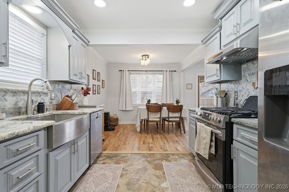 13327 E 33rd Place Property Photo 14