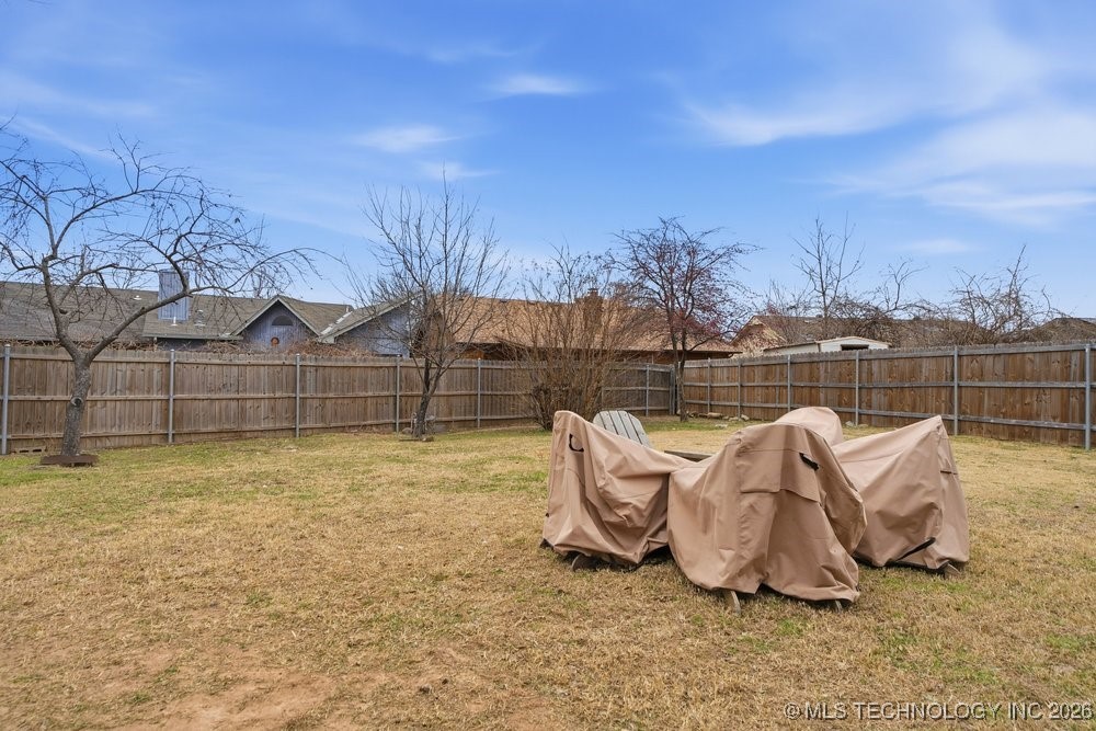 13327 E 33rd Place Property Photo 40